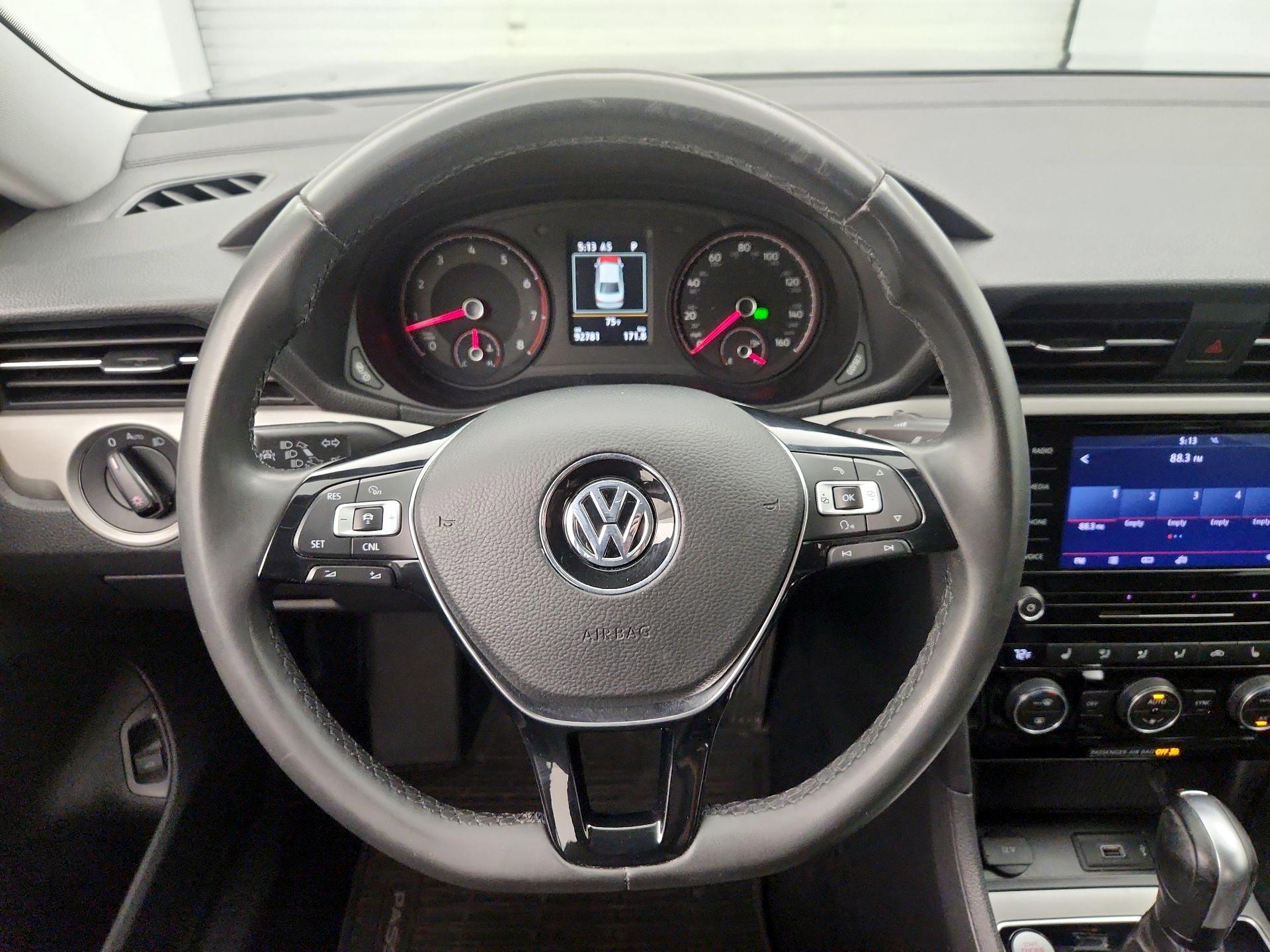 Thumbnail: 2021 Volkswagen Passat - 10