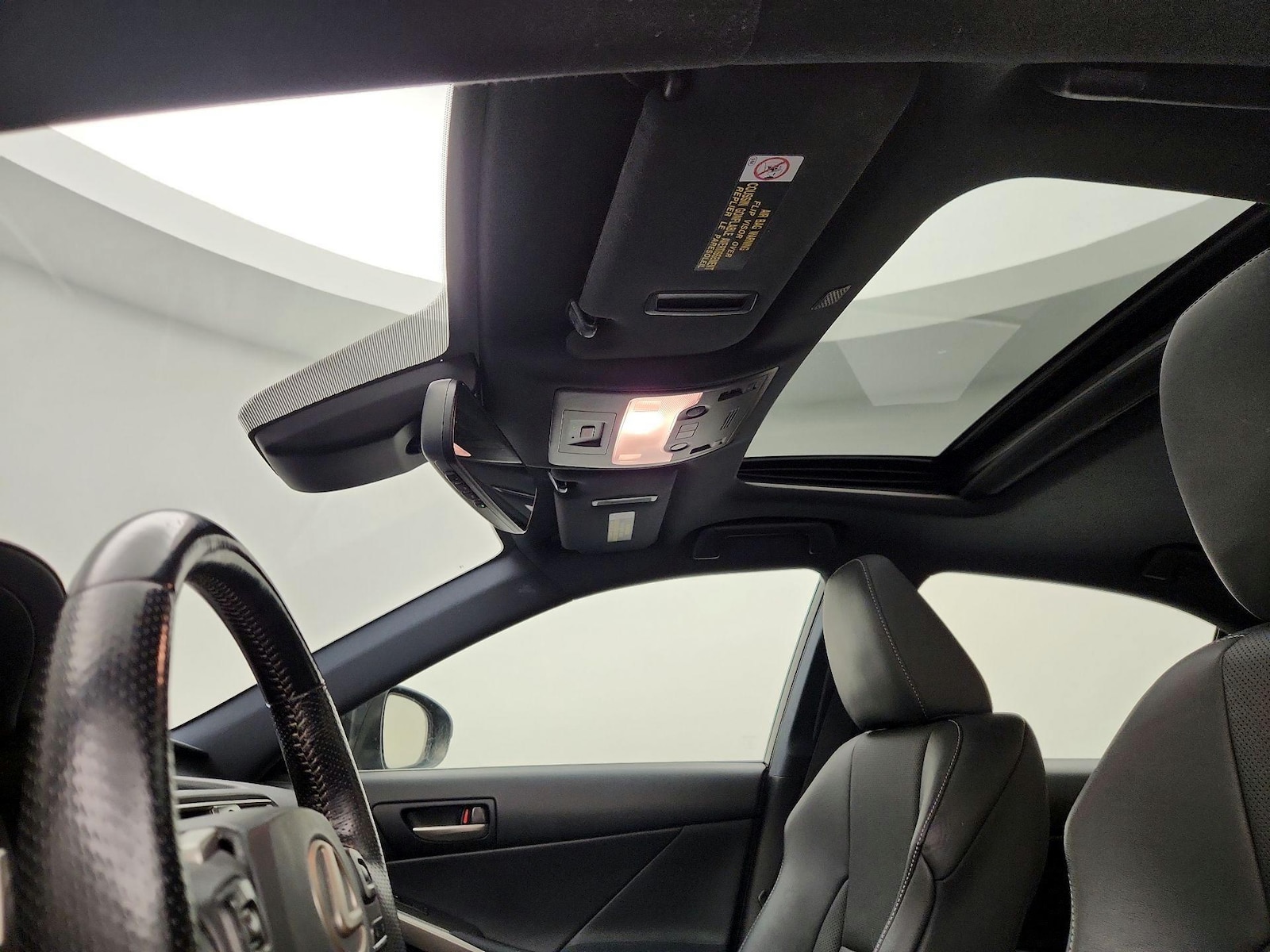 Sunroof(s) & Overhead Airbags