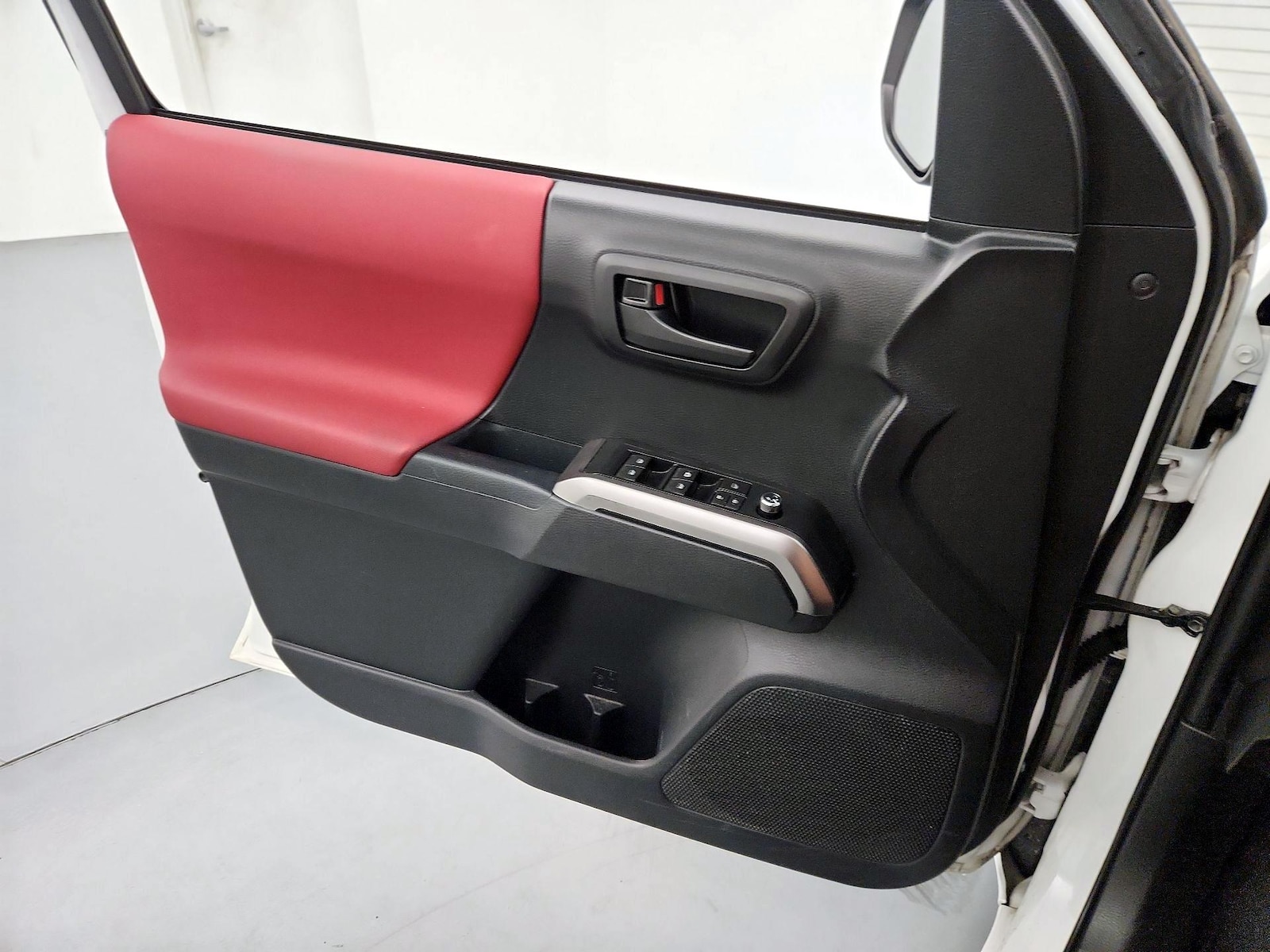 2018 Toyota Tacoma SR5 - Photo 13