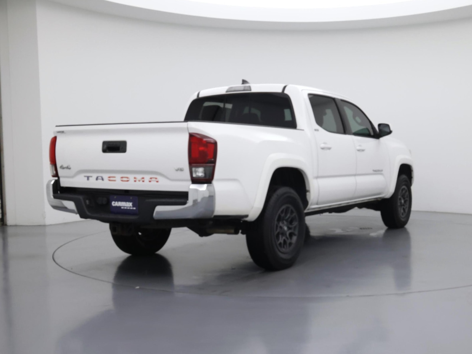 2018 Toyota Tacoma SR5 - Photo 9