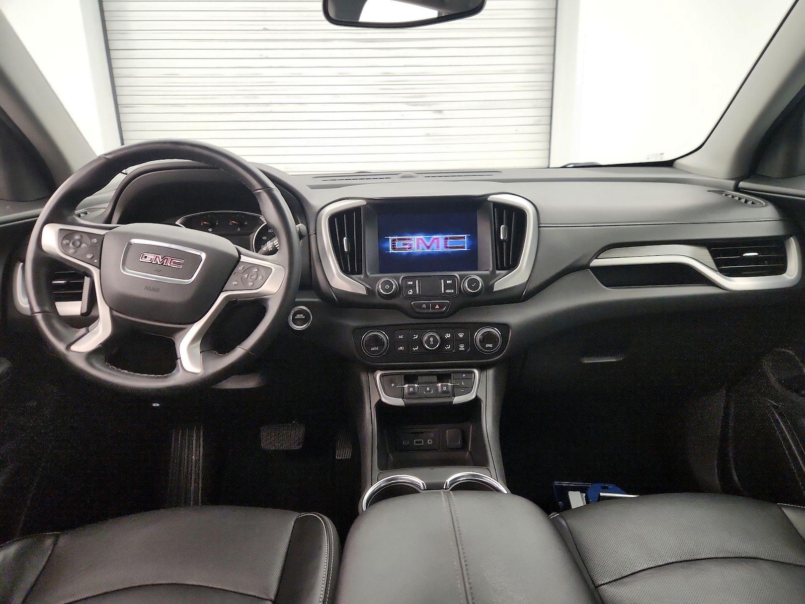 2023 GMC Terrain SLT - Photo 10