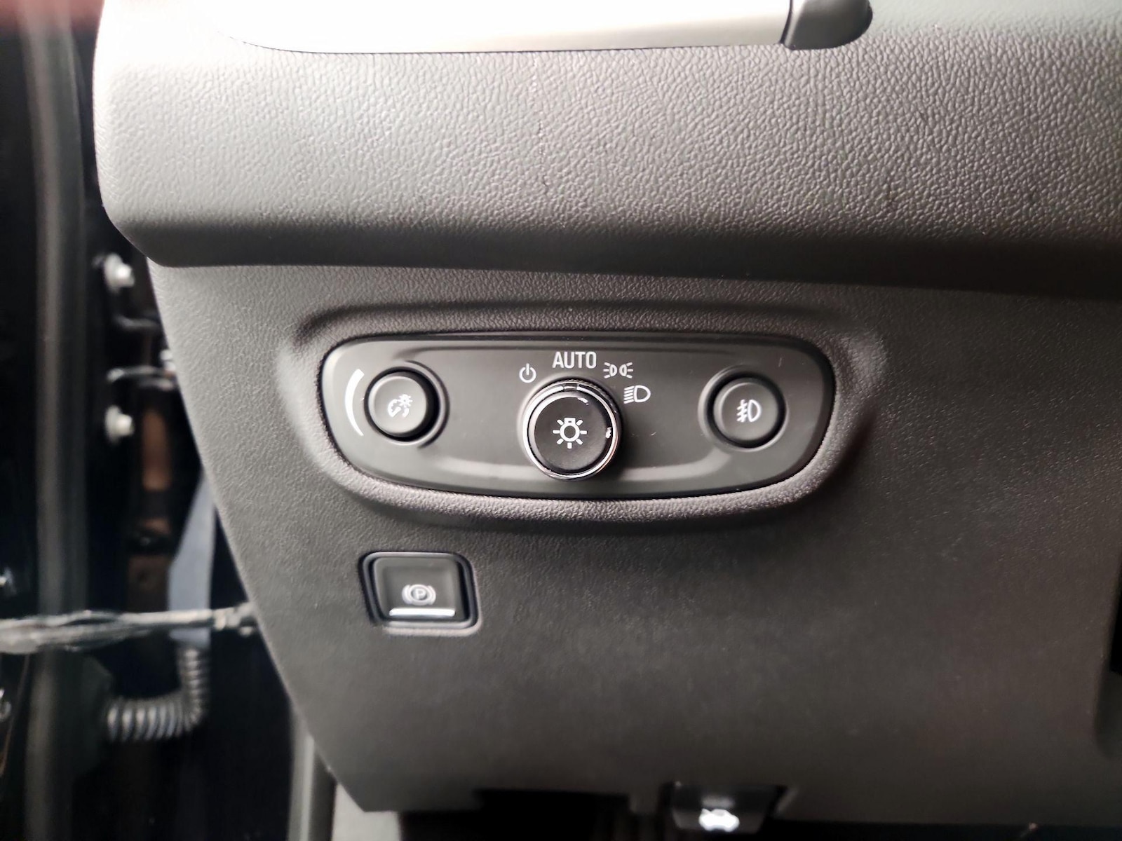 2023 GMC Terrain SLT - Photo 14