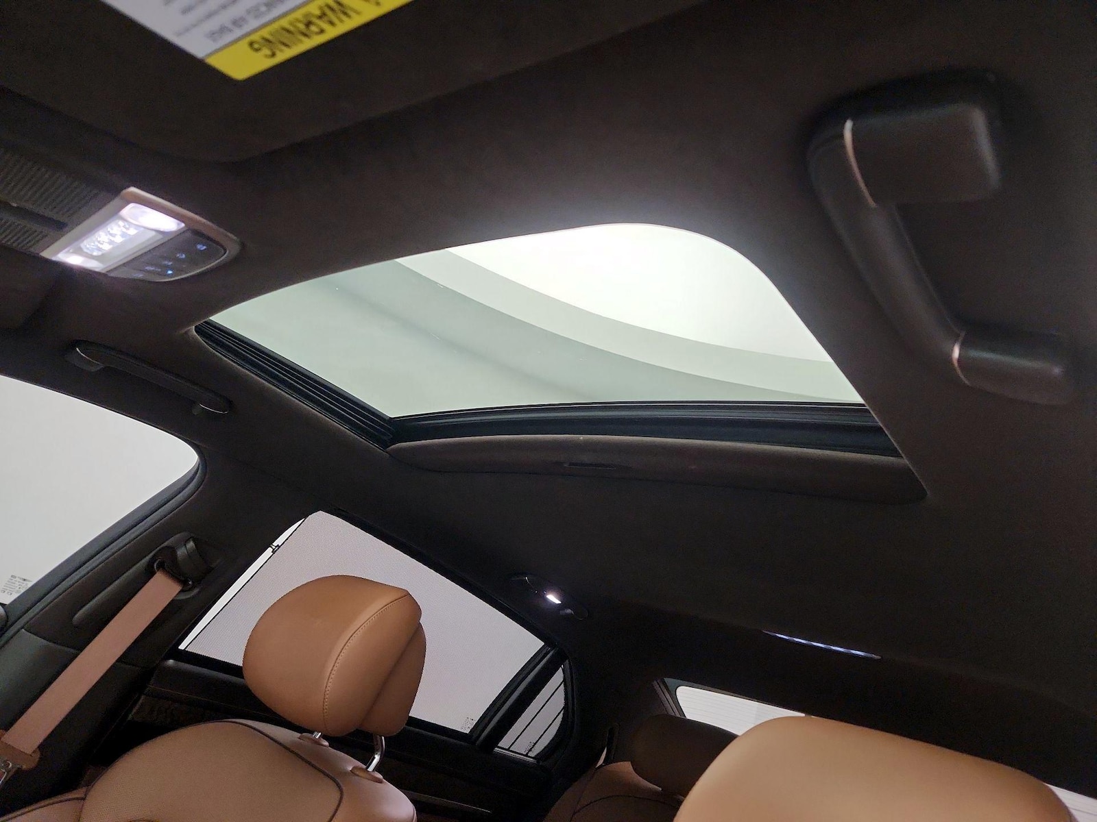Sunroof(s) & Overhead Airbags