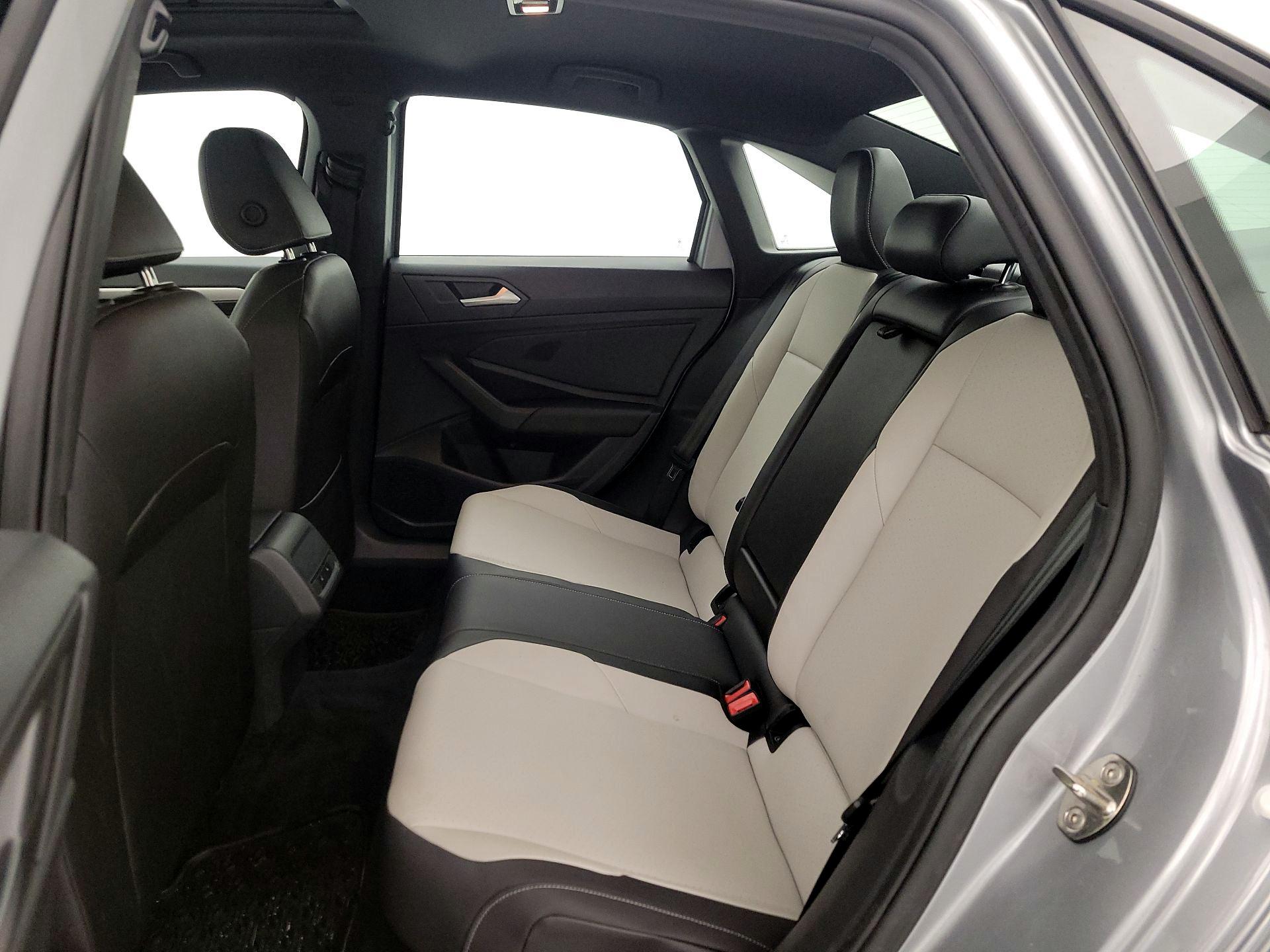 Thumbnail: 2021 Volkswagen Jetta - 20