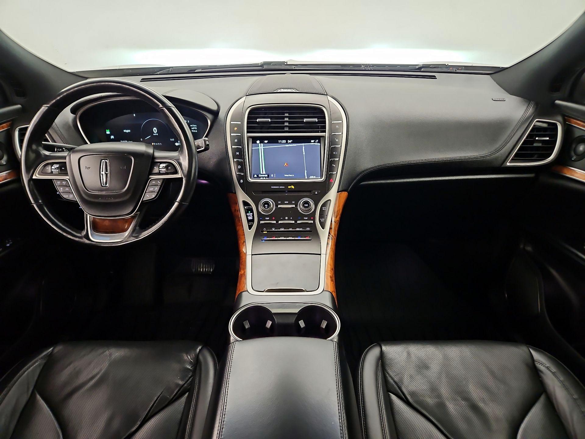 Thumbnail: 2019 Lincoln Nautilus - 9