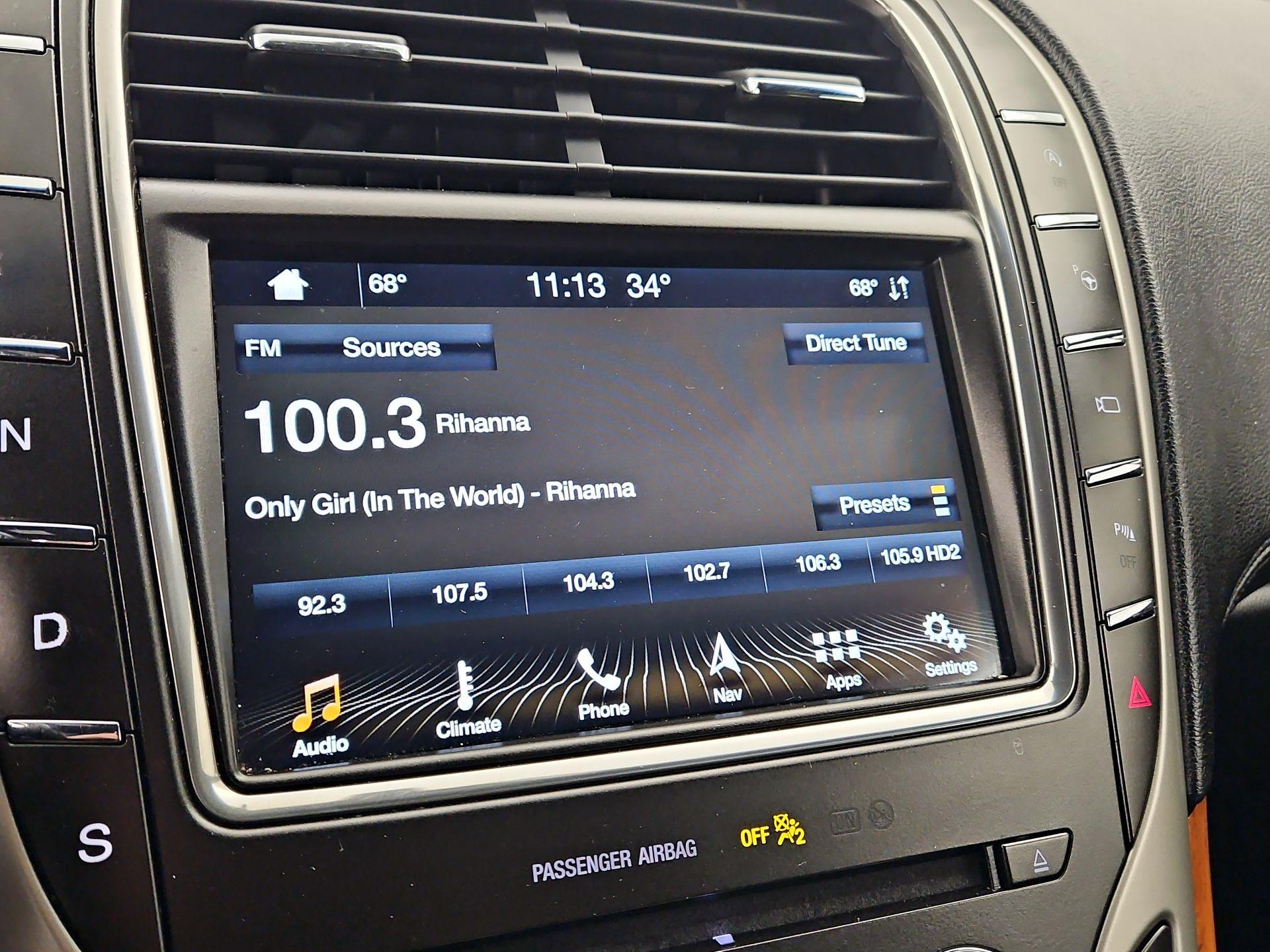 Thumbnail: 2019 Lincoln Nautilus - 16