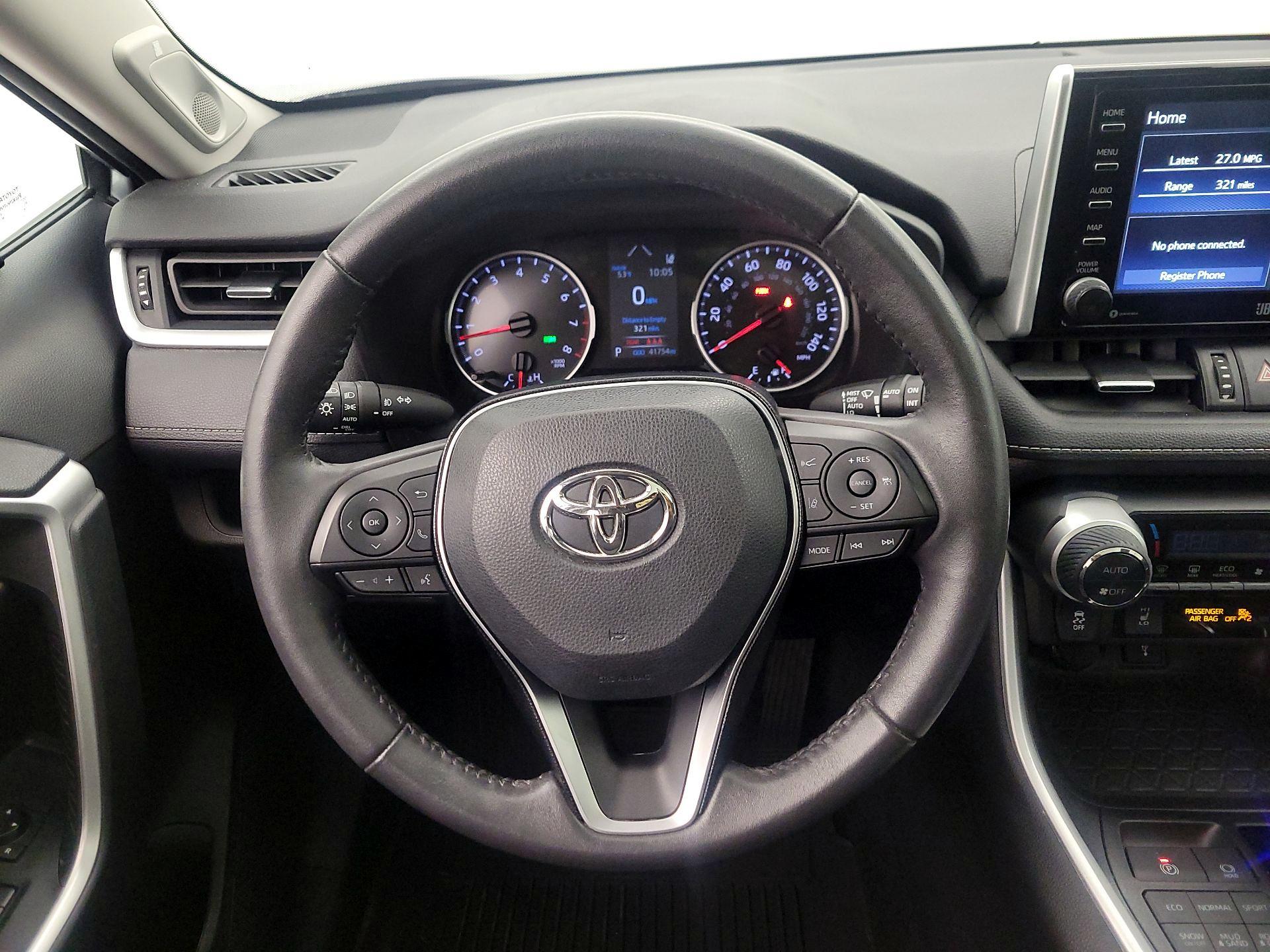 Thumbnail: 2021 Toyota RAV4 - 10