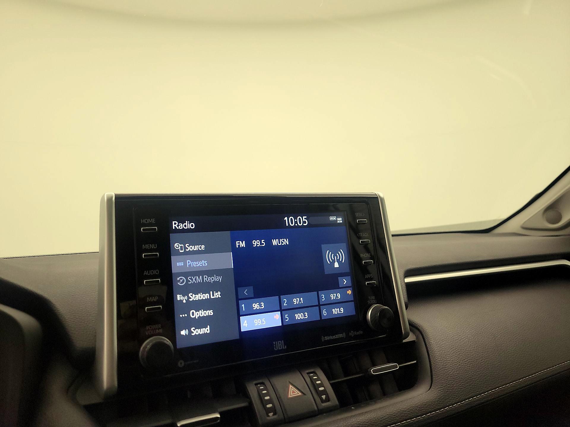 Thumbnail: 2021 Toyota RAV4 - 15