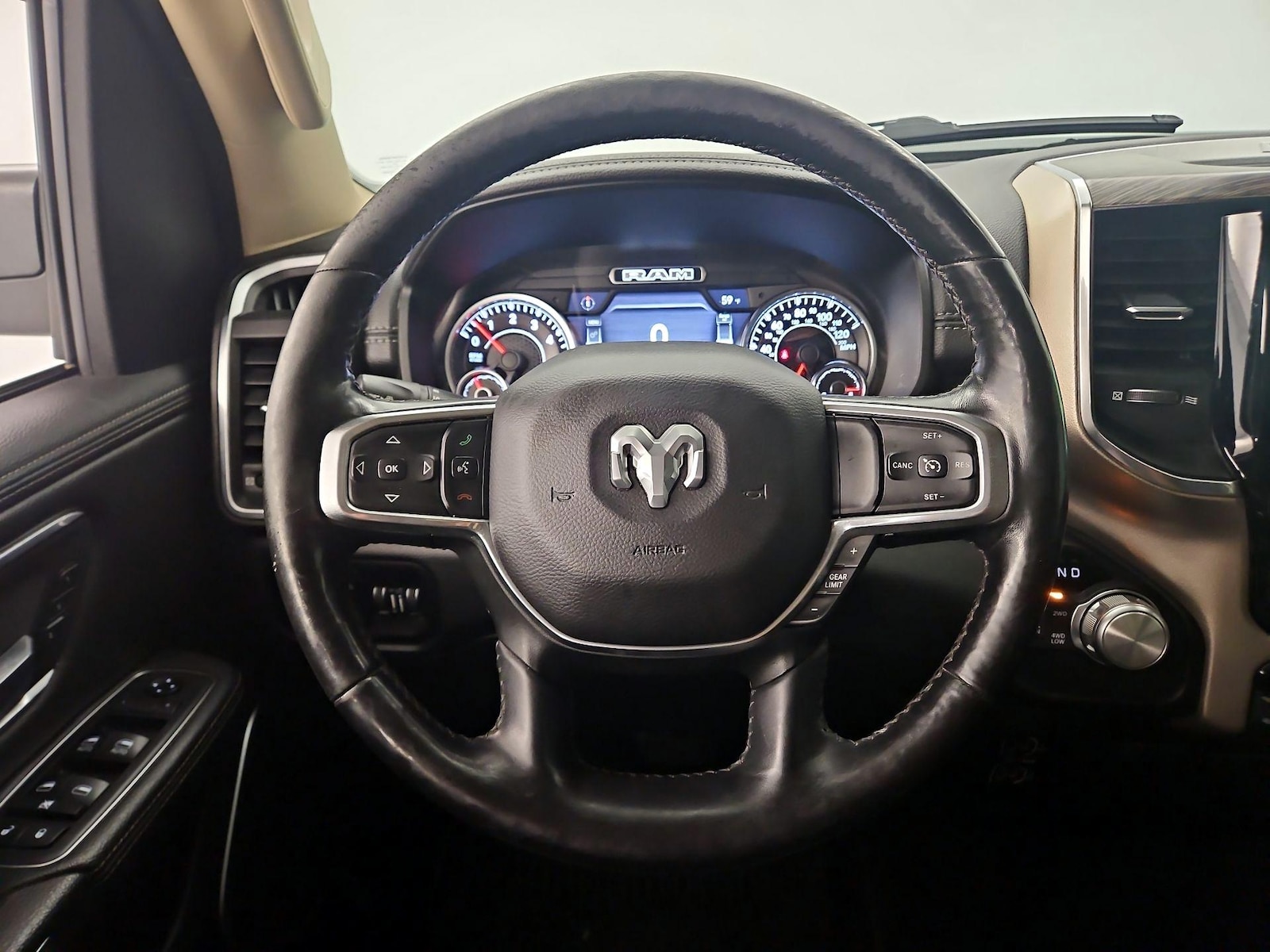 2019 RAM Ram 1500 Pickup Laramie - Photo 11