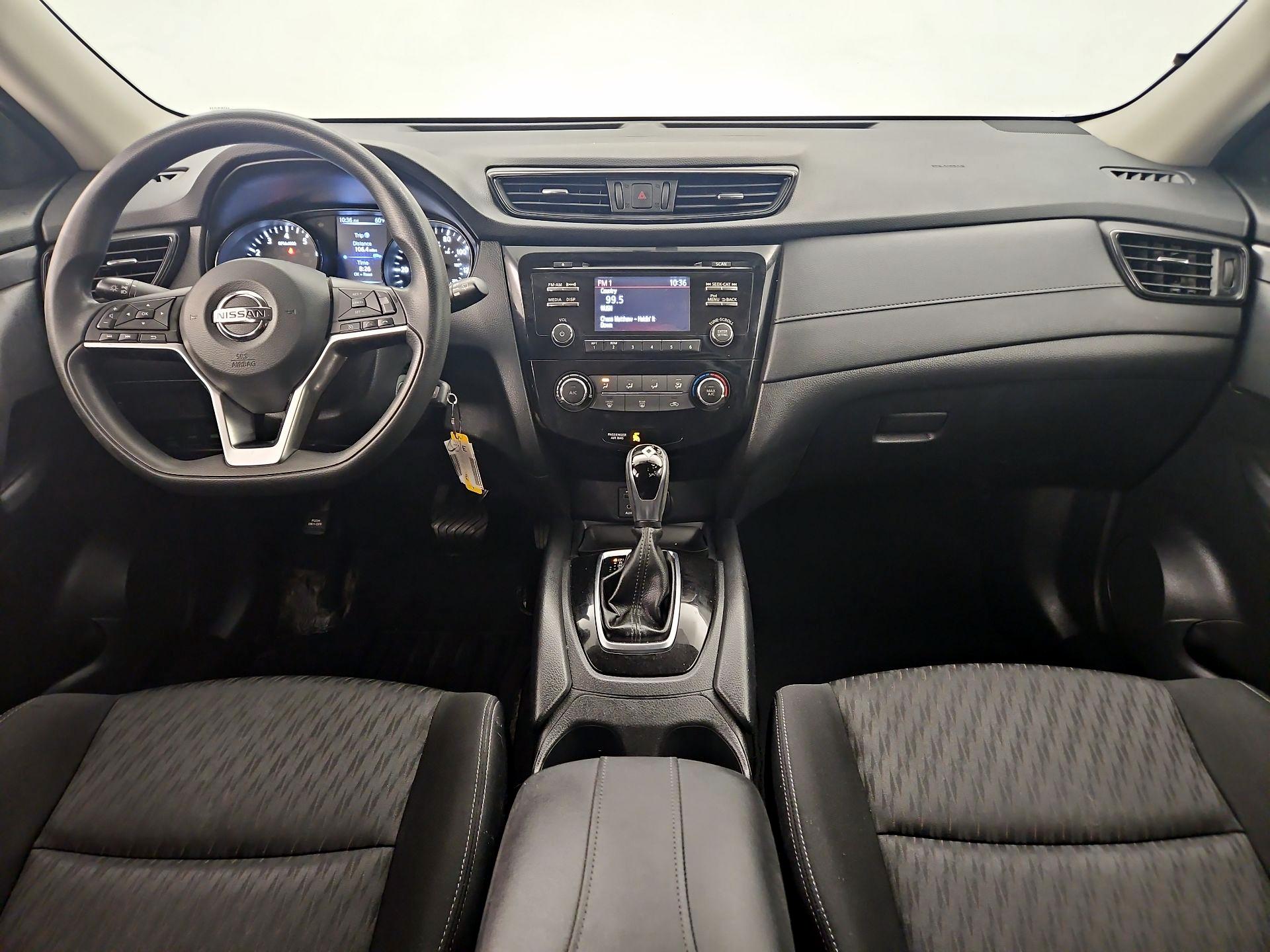 Thumbnail: 2017 Nissan Rogue - 9