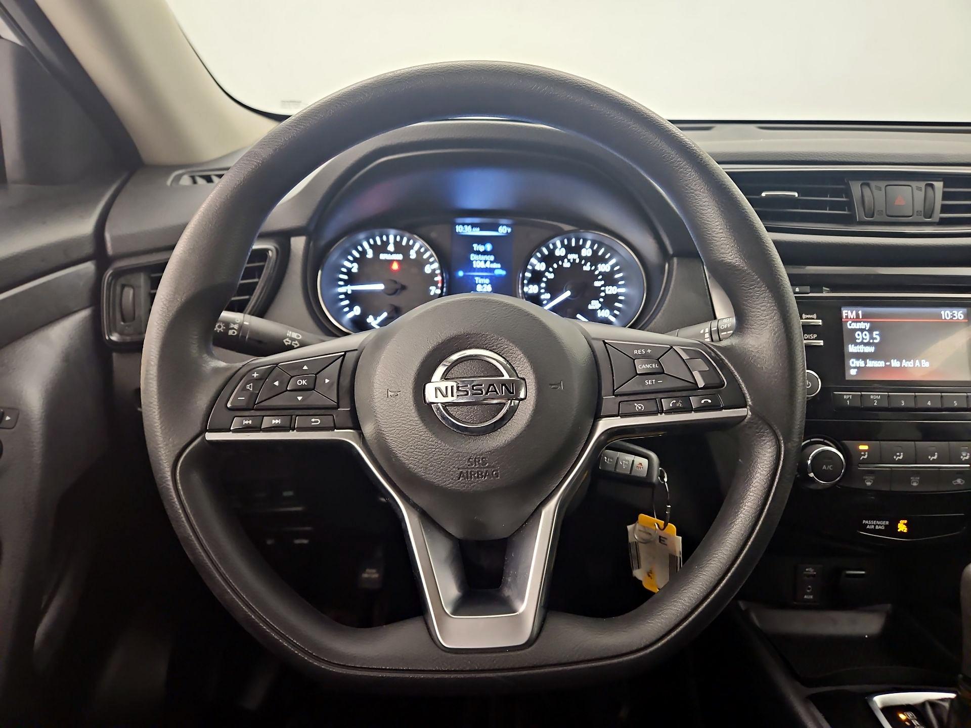 Thumbnail: 2017 Nissan Rogue - 10