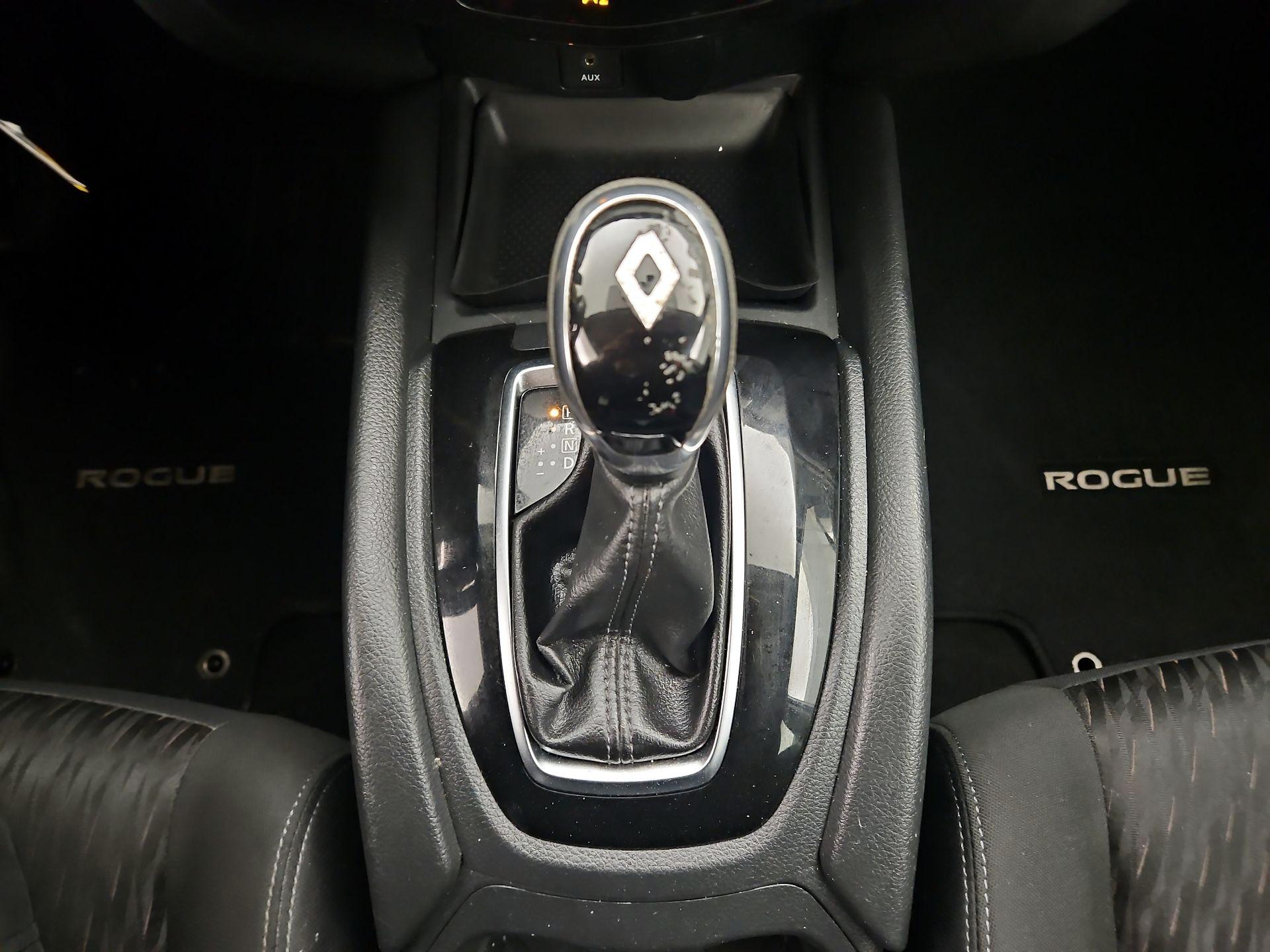 Thumbnail: 2017 Nissan Rogue - 17