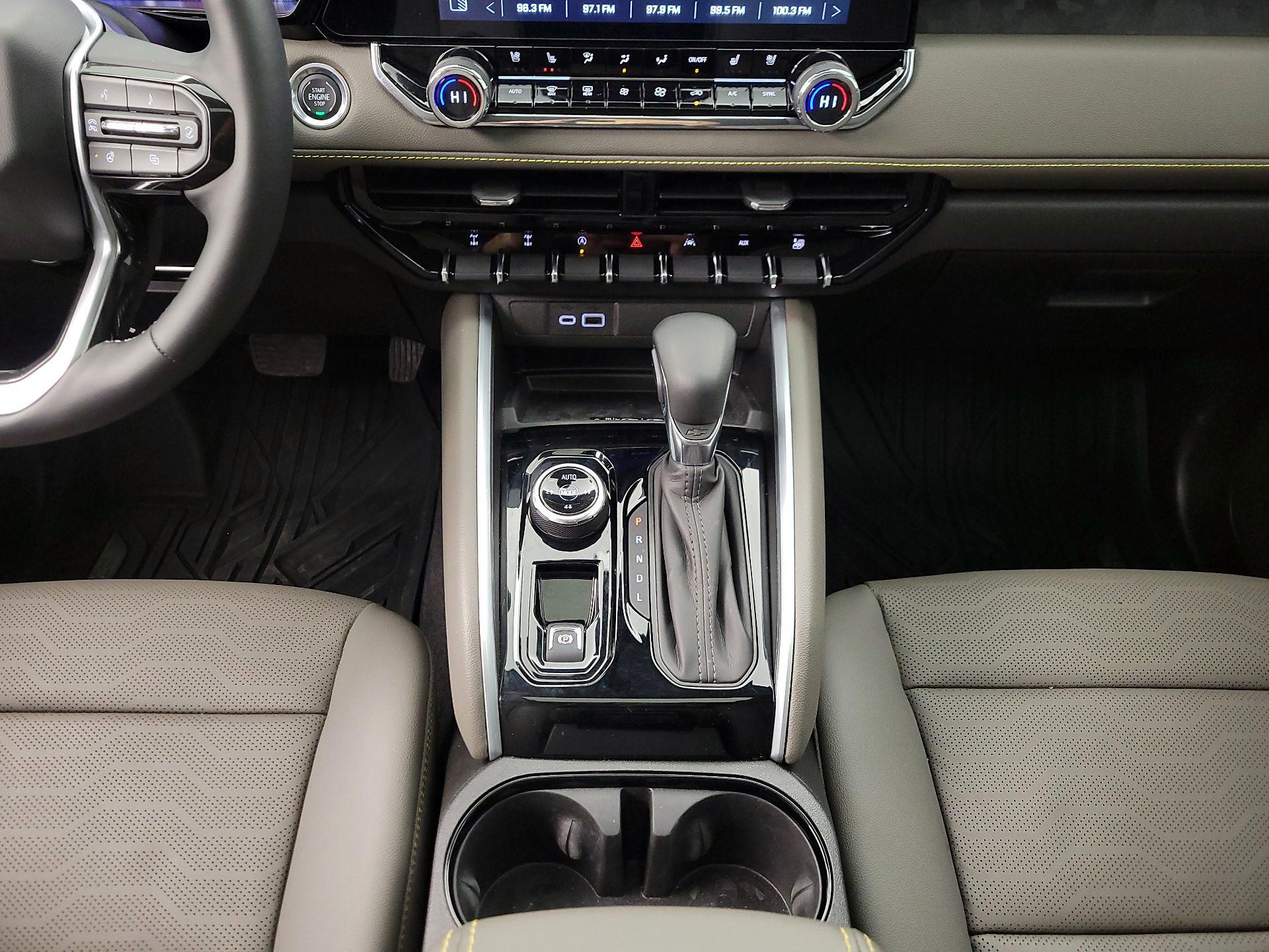 Thumbnail: 2025 Chevrolet Colorado - 17