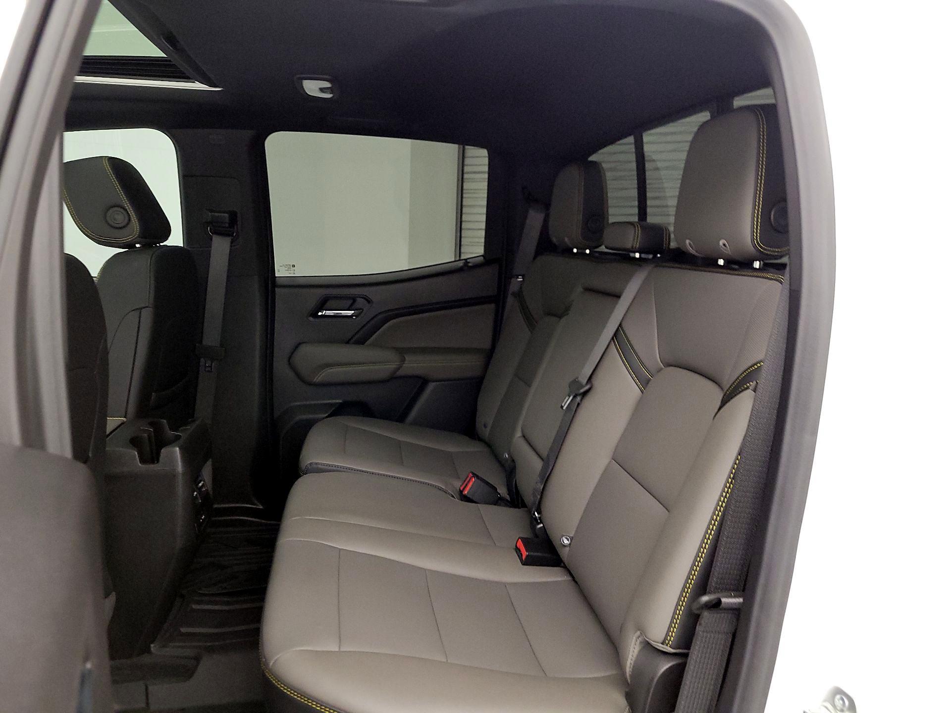 Thumbnail: 2025 Chevrolet Colorado - 20