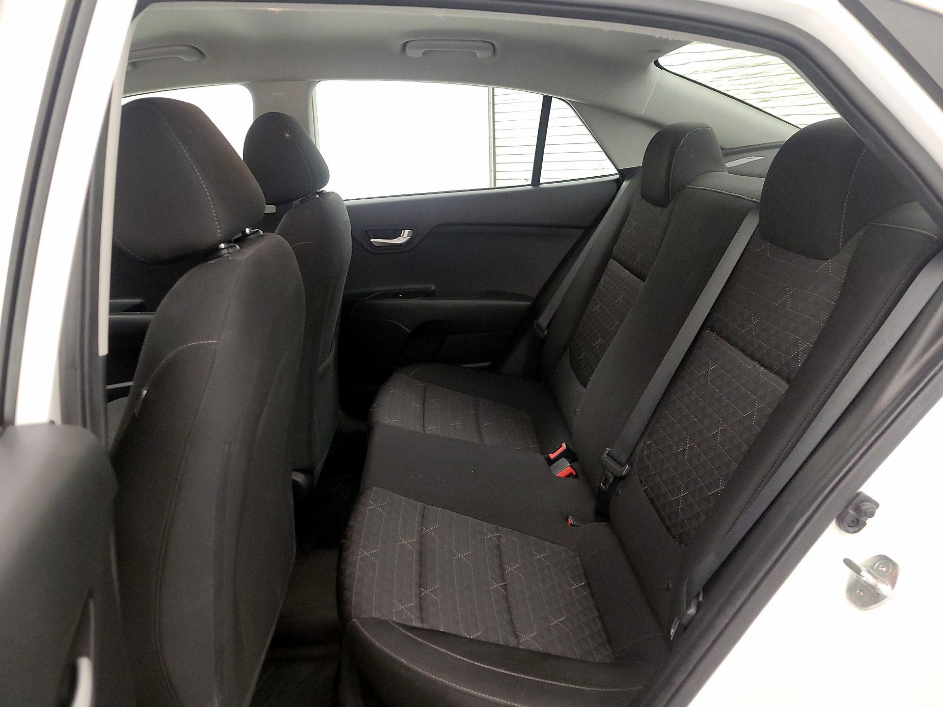 Thumbnail: 2021 Kia Rio - 19