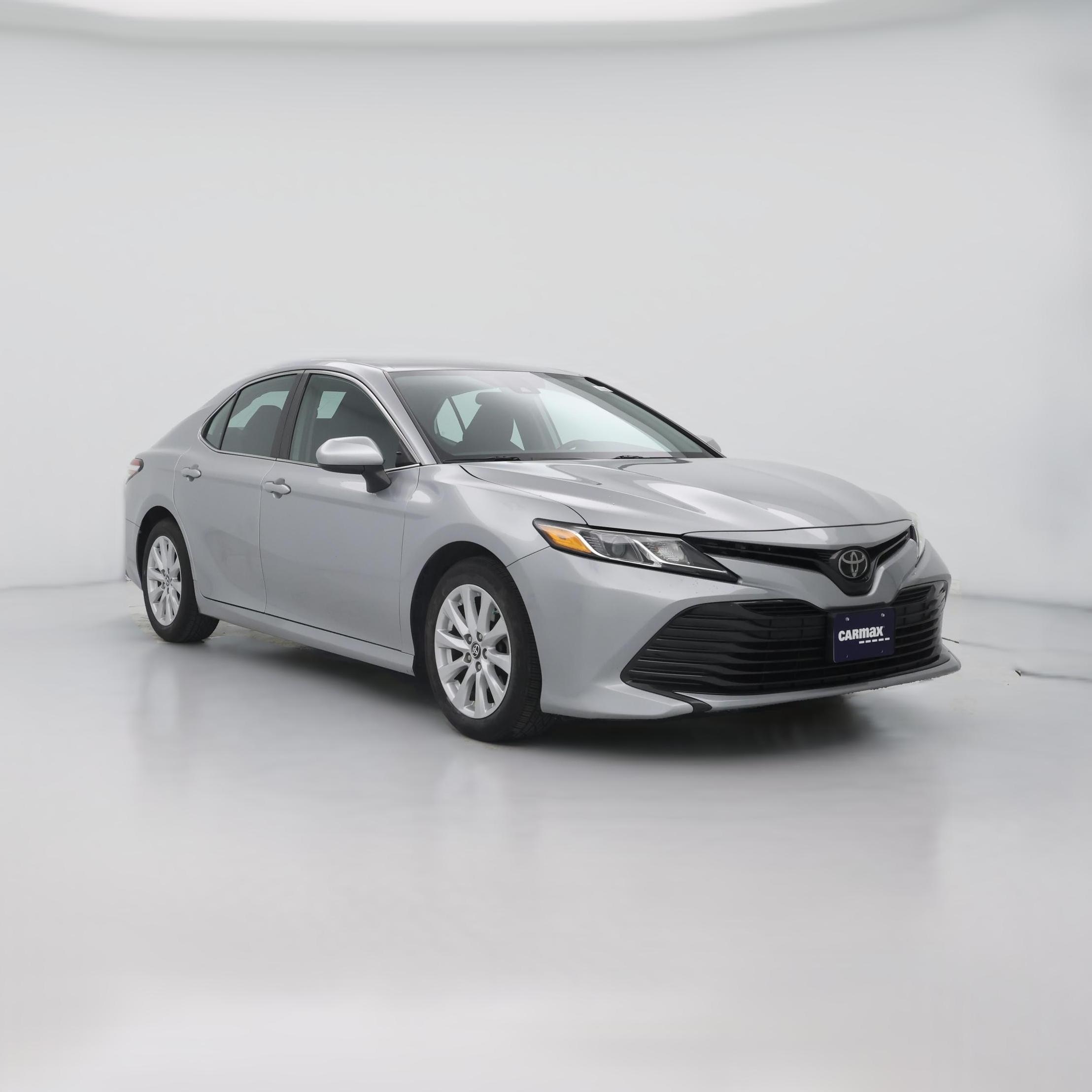 Thumbnail: 2019 Toyota Camry - 1