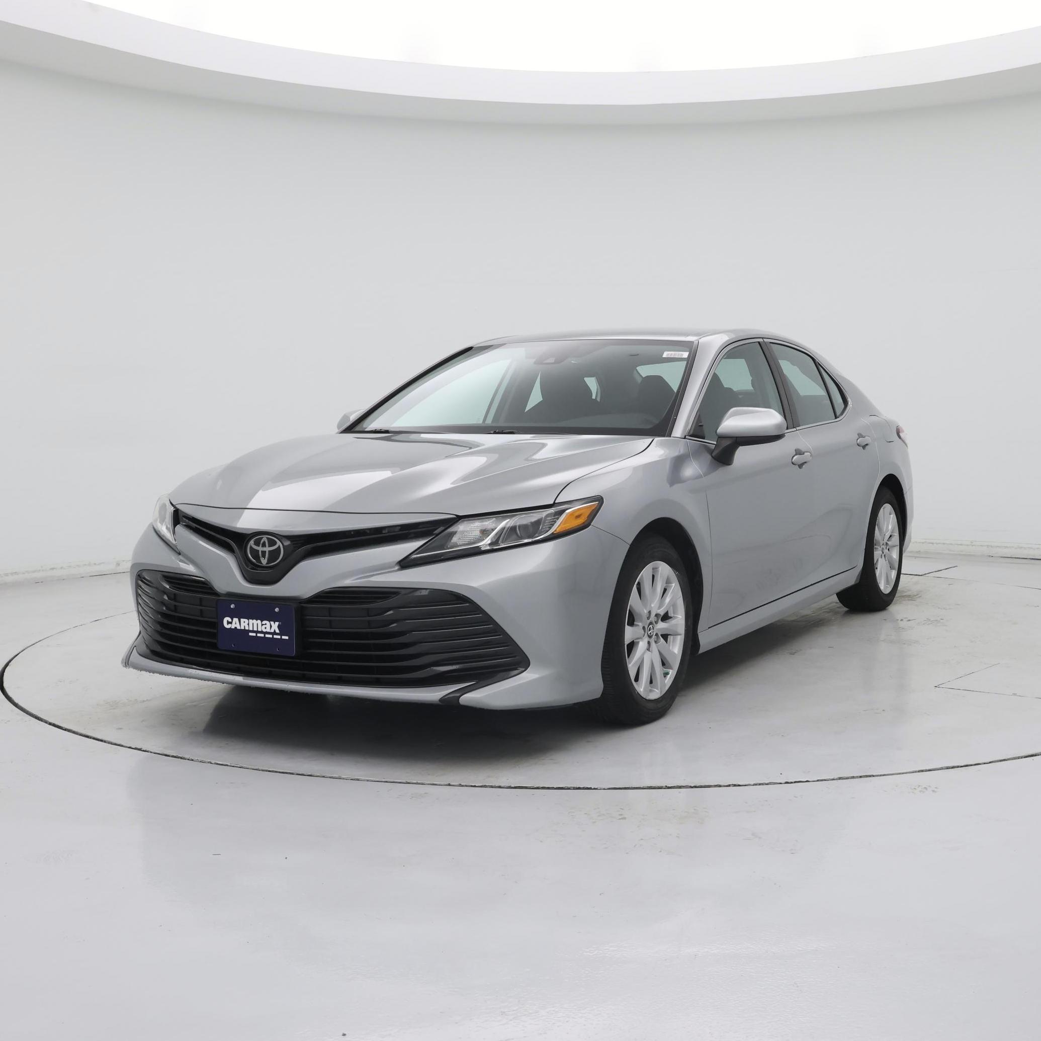 Thumbnail: 2019 Toyota Camry - 4