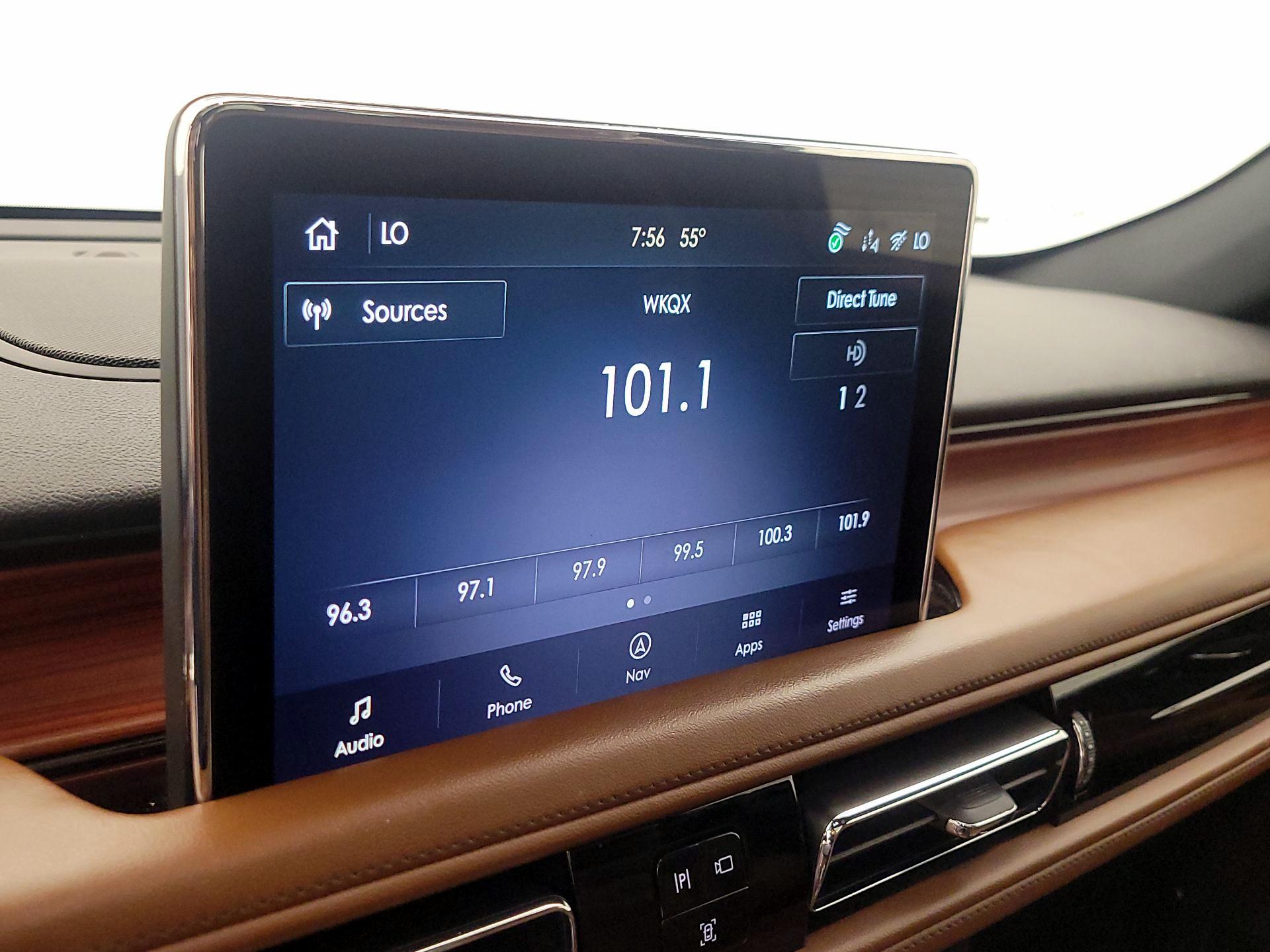 Thumbnail: 2022 Lincoln Aviator - 16