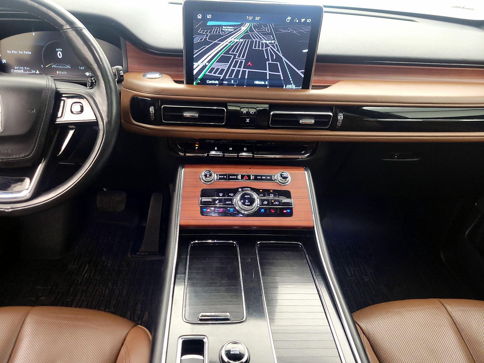 Thumbnail: 2022 Lincoln Aviator - 18