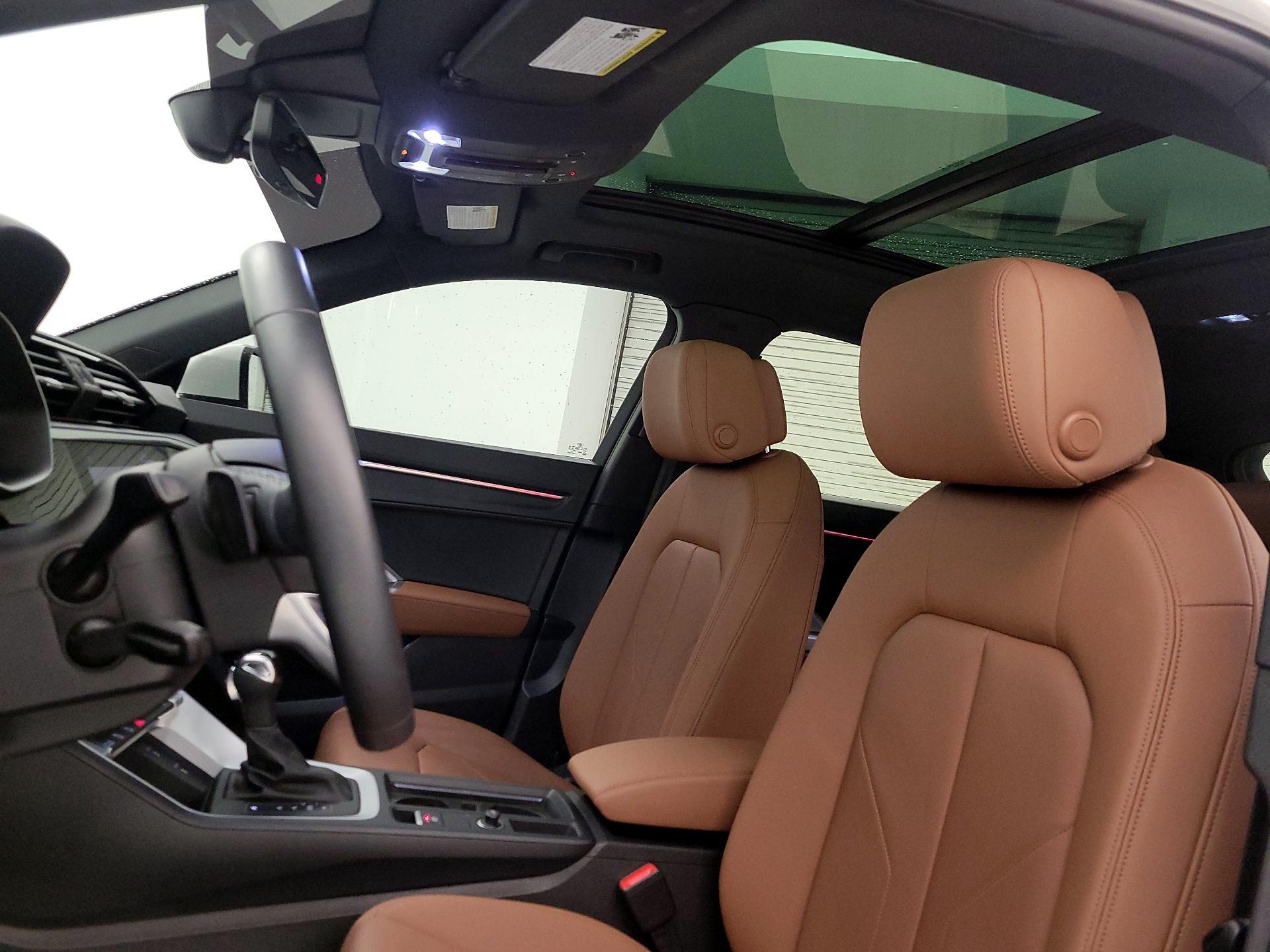 Thumbnail: 2022 Audi Q3 - 19