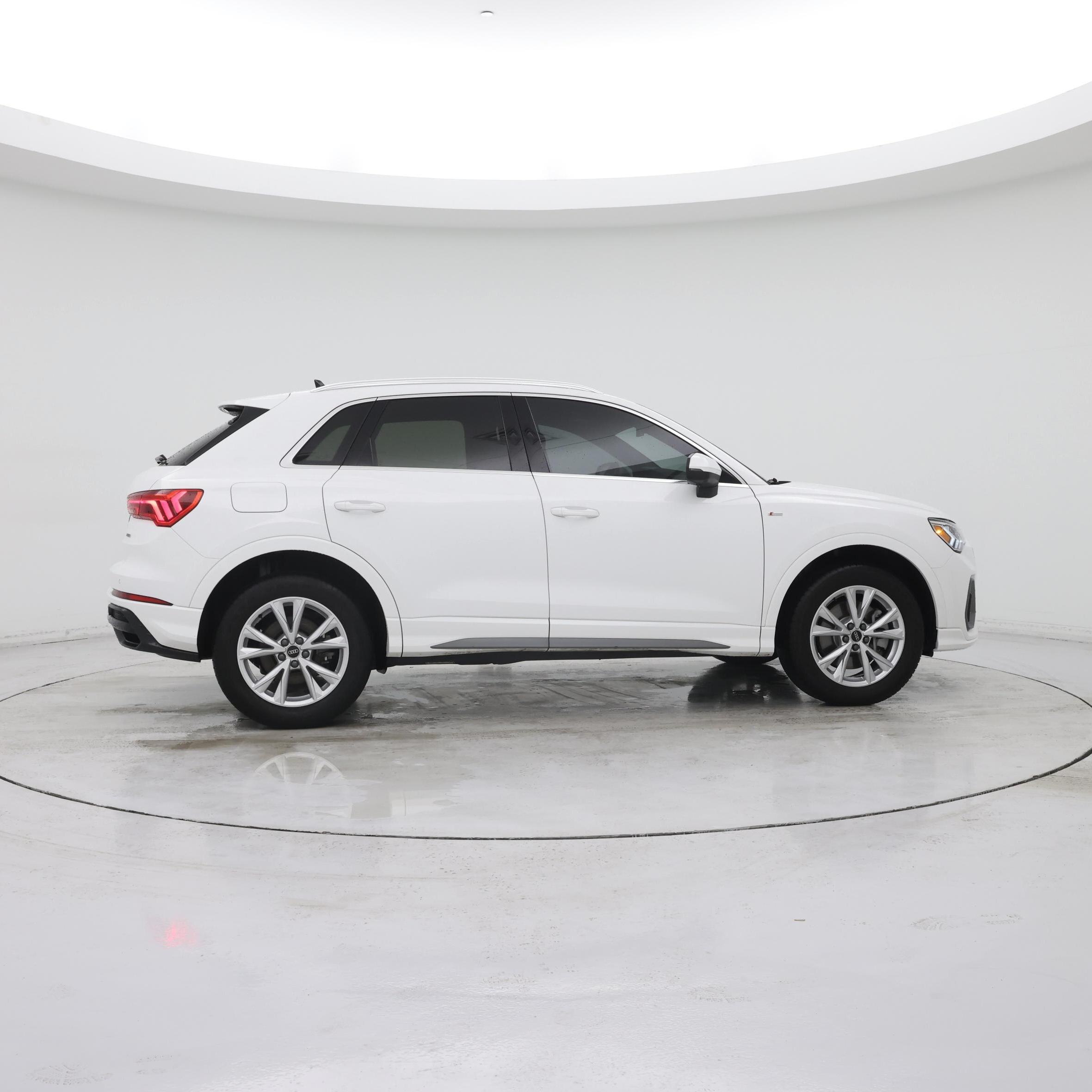 Thumbnail: 2022 Audi Q3 - 7