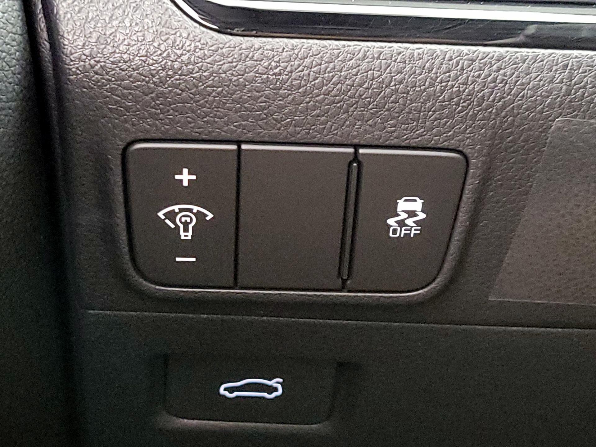 Thumbnail: 2026 Kia K5 - 13