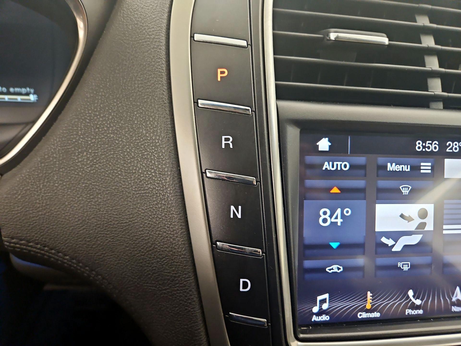 Thumbnail: 2019 Lincoln Nautilus - 18