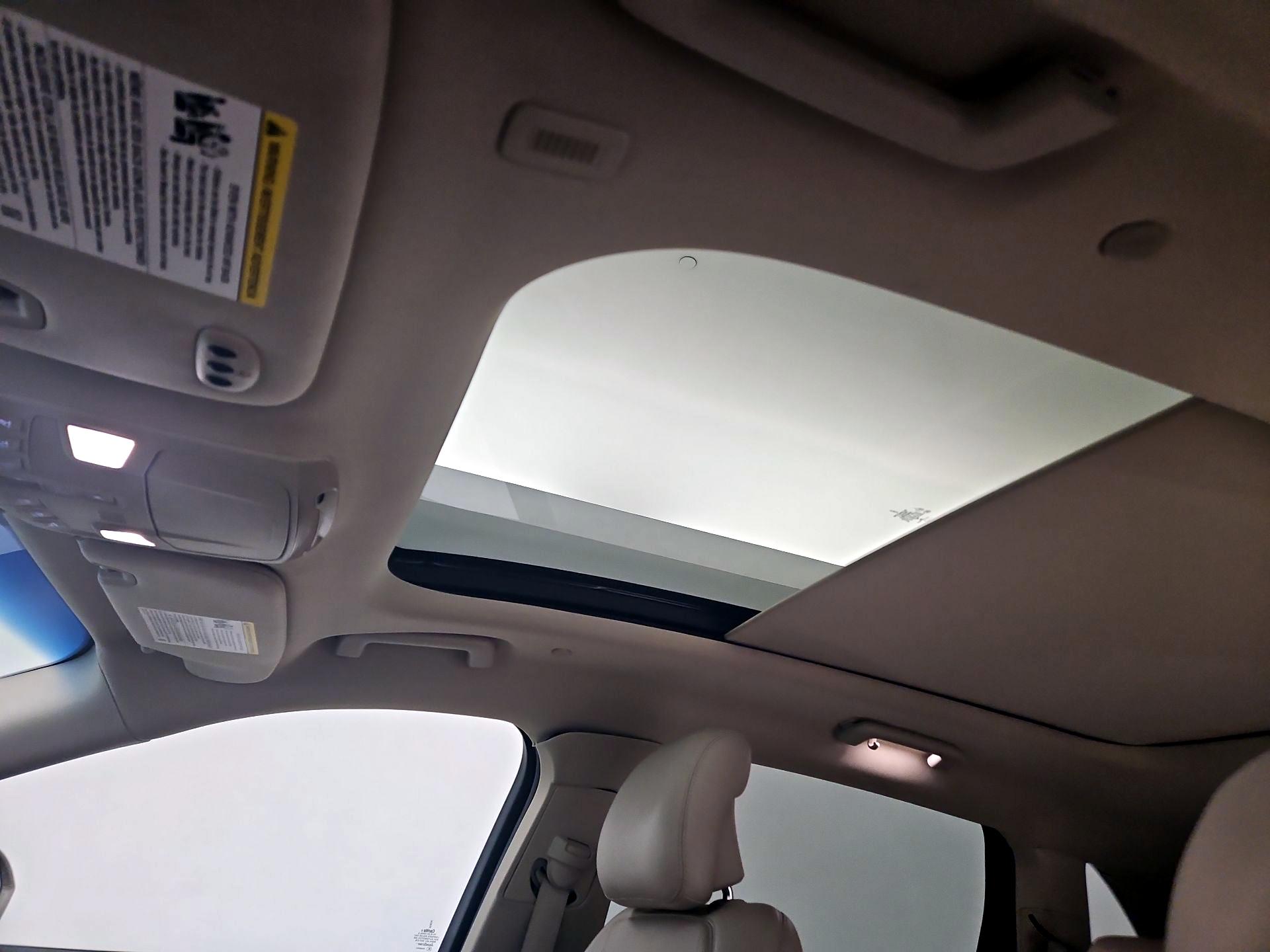 Thumbnail: 2019 Lincoln Nautilus - 20