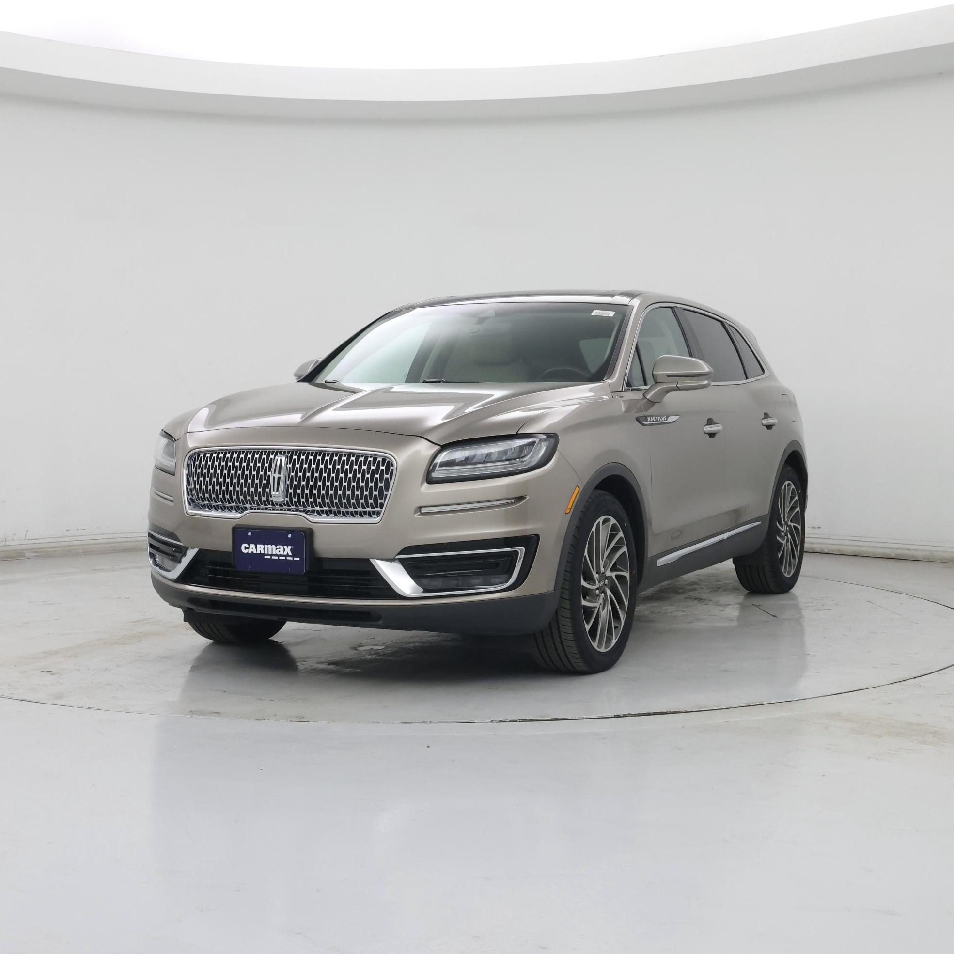 Thumbnail: 2019 Lincoln Nautilus - 4