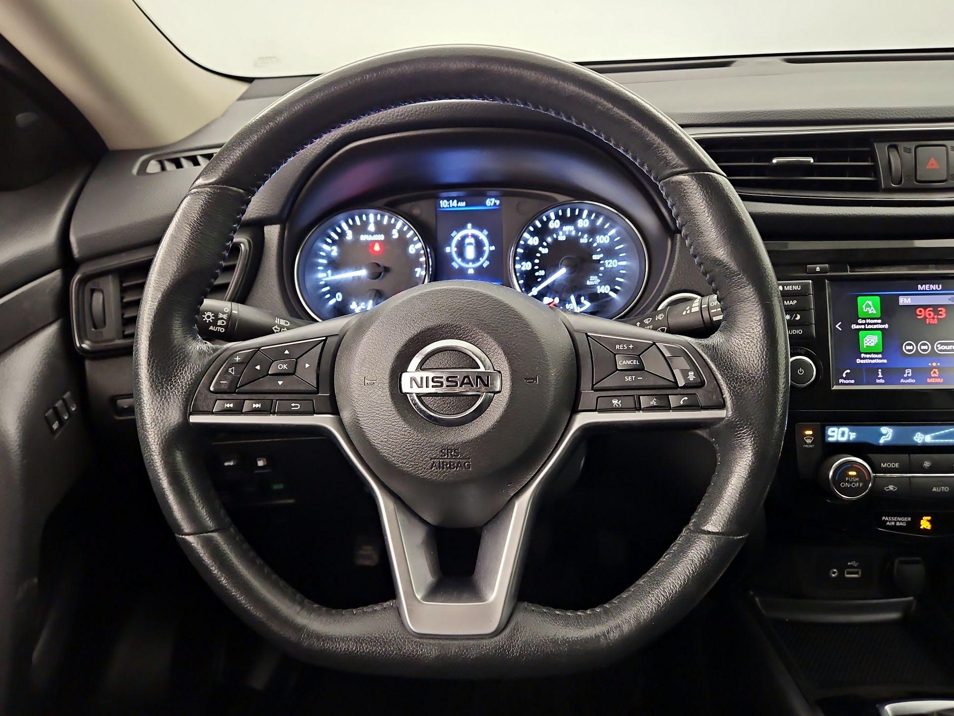 Thumbnail: 2018 Nissan Rogue - 10