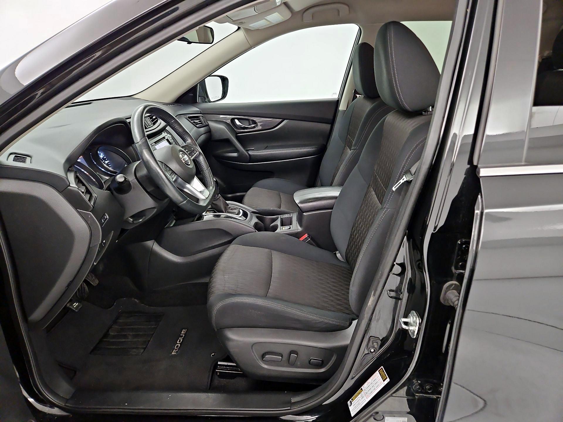 Thumbnail: 2018 Nissan Rogue - 11