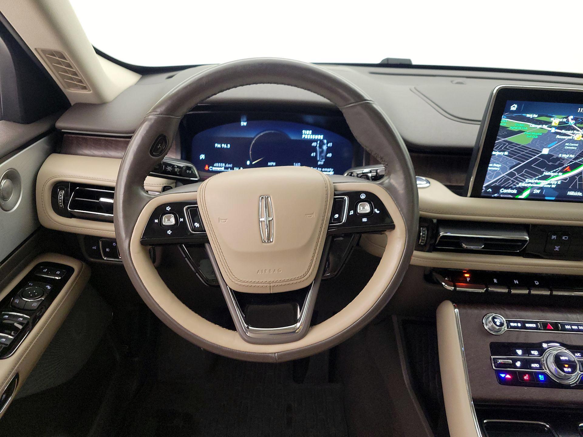 Thumbnail: 2020 Lincoln Aviator - 10