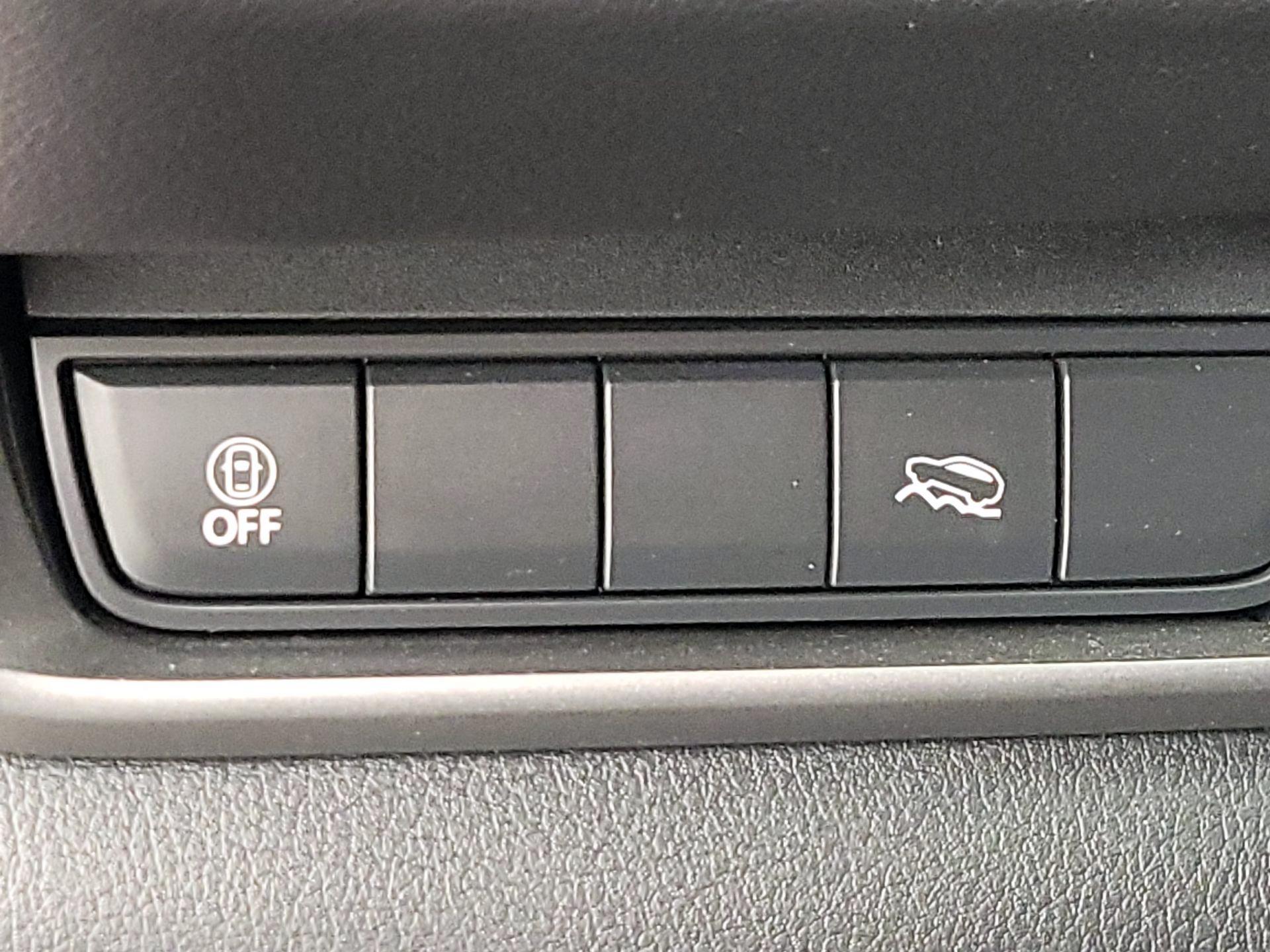 Thumbnail: 2022 Mazda CX-30 - 13