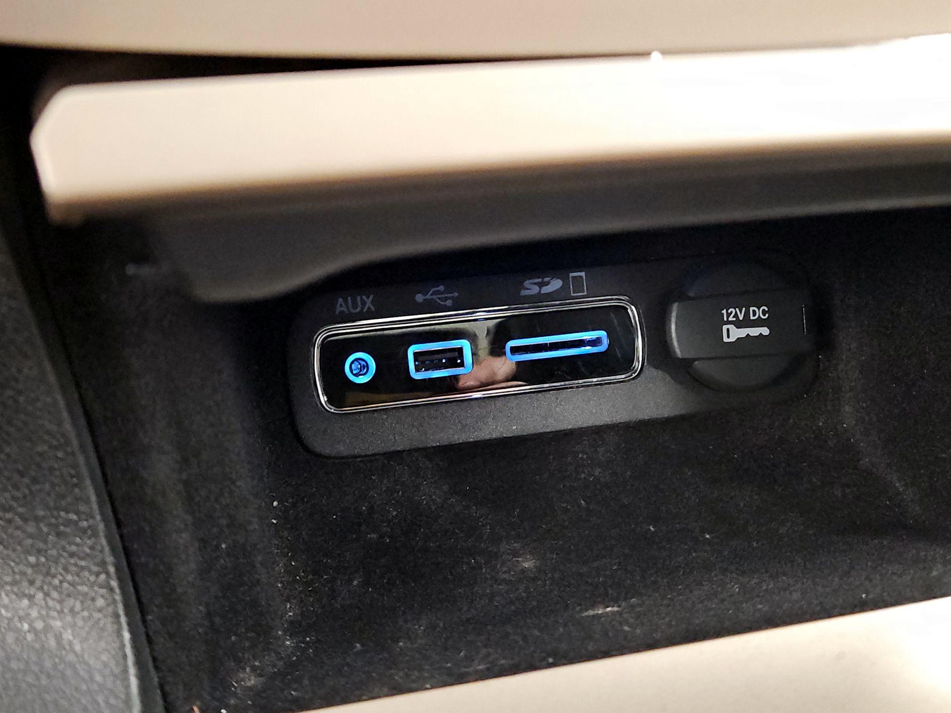 Thumbnail: 2015 Jeep Grand Cherokee - 19