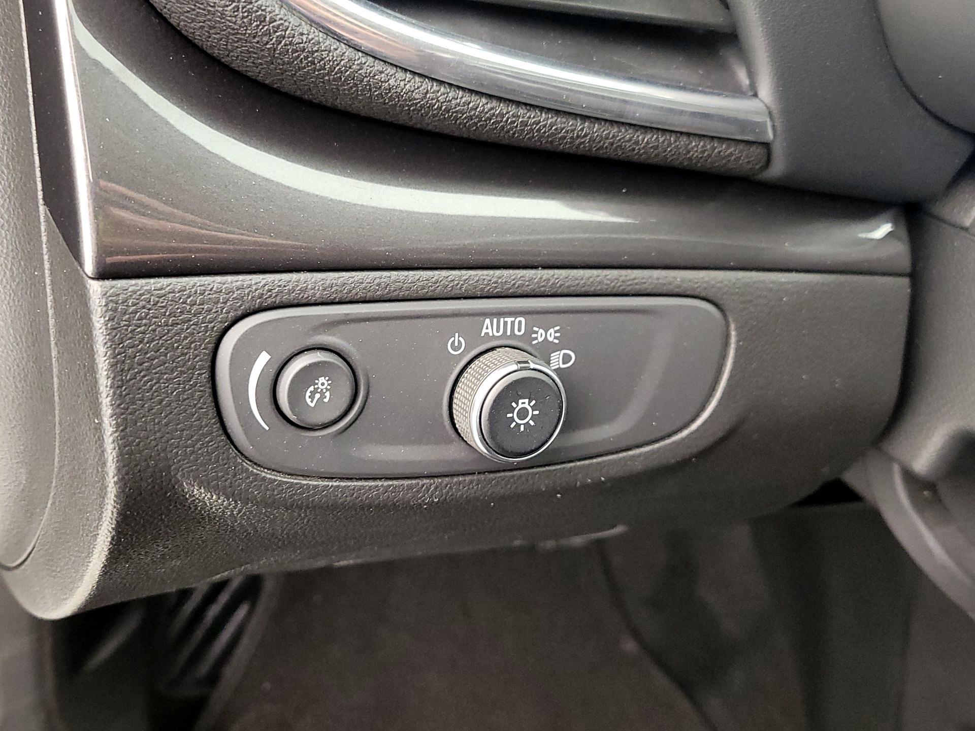 Thumbnail: 2020 Buick Encore - 13