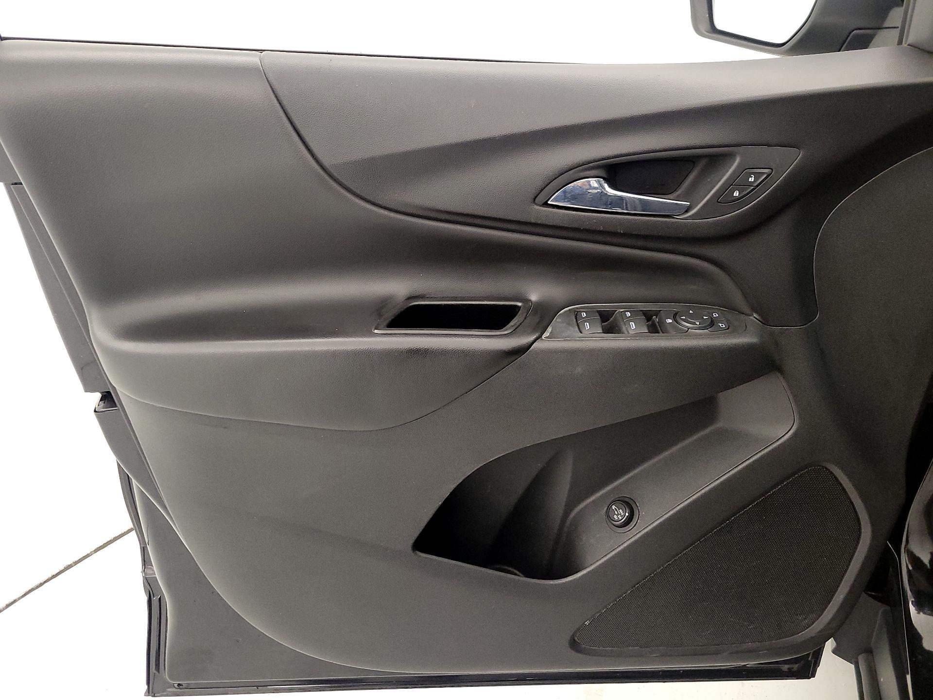 Thumbnail: 2020 Chevrolet Equinox - 12