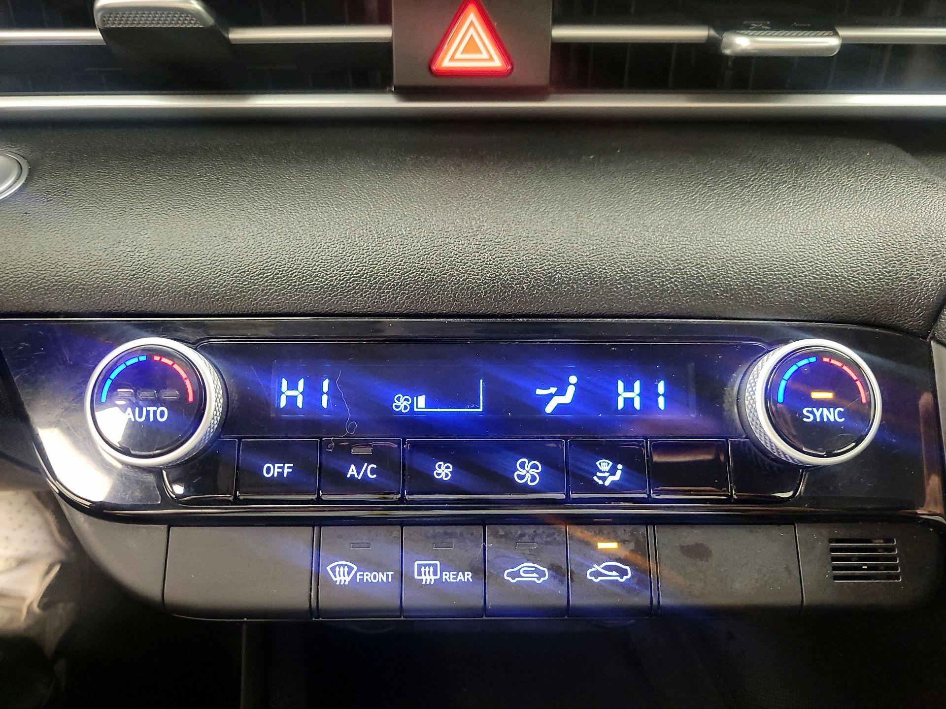 Thumbnail: 2021 Hyundai Elantra - 16