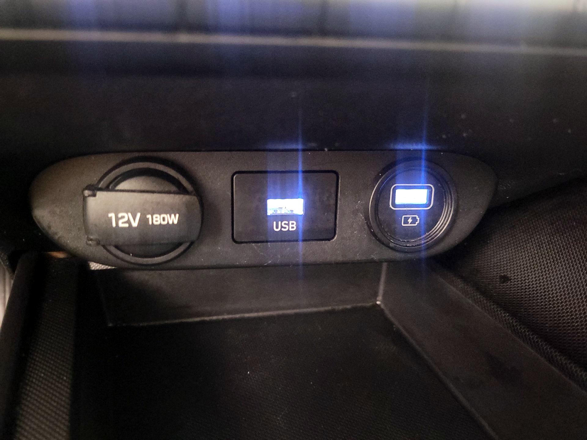 Thumbnail: 2021 Hyundai Elantra - 18