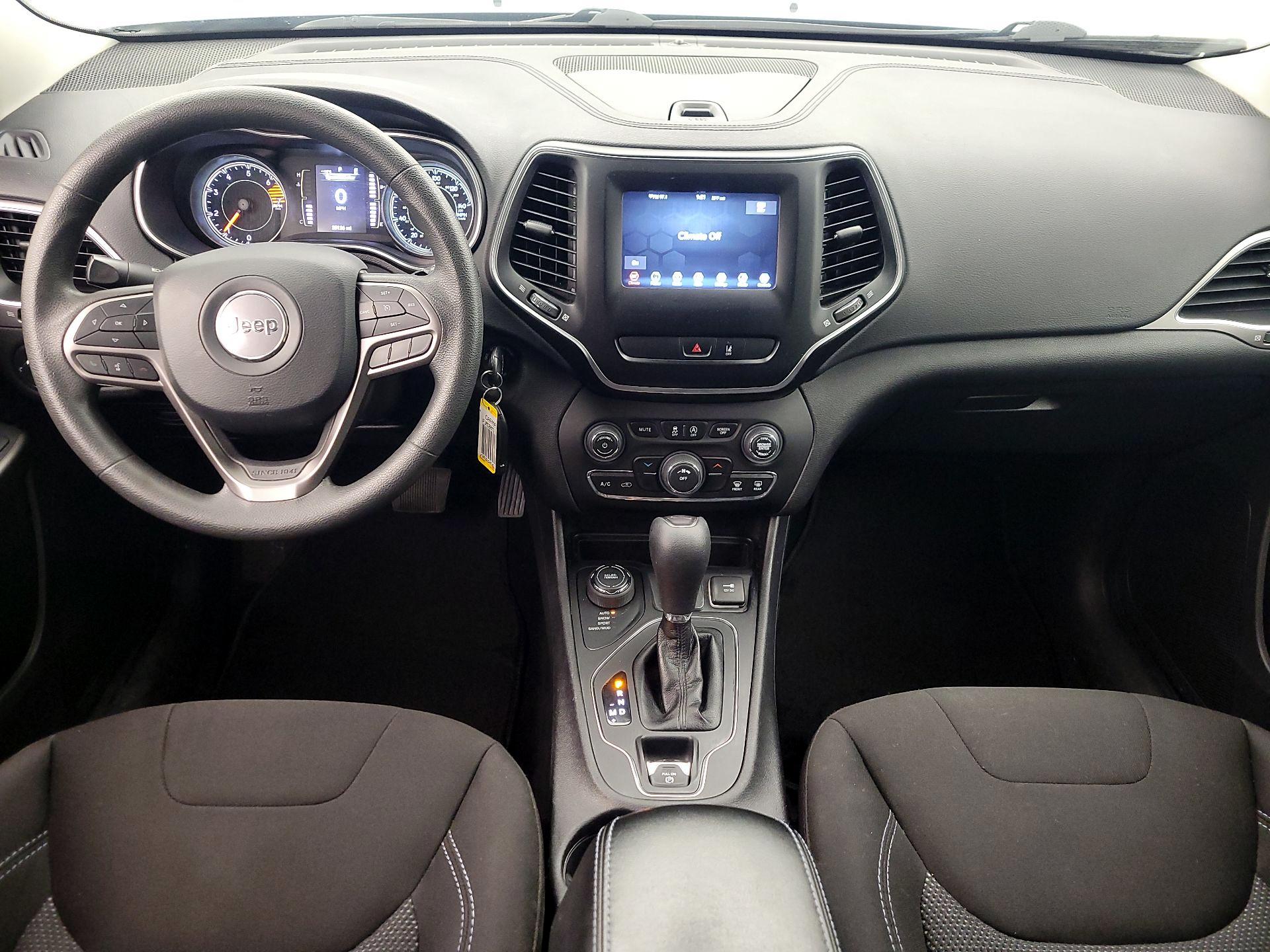 Thumbnail: 2021 Jeep Cherokee - 9