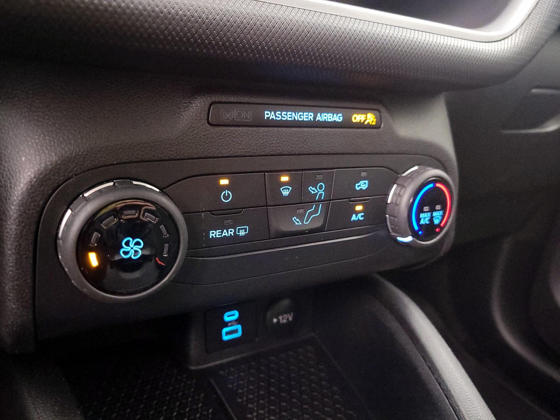 Thumbnail: 2022 Ford Bronco Sport - 16