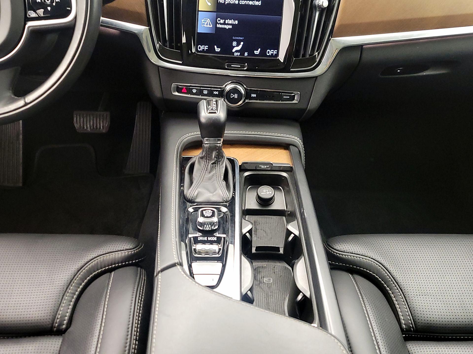 Thumbnail: 2020 Volvo S90 - 17