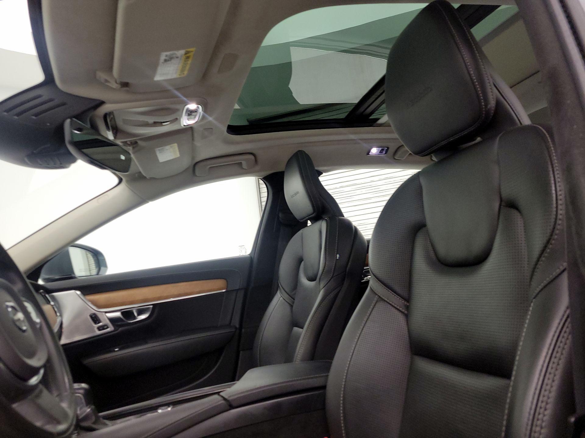 Thumbnail: 2020 Volvo S90 - 19