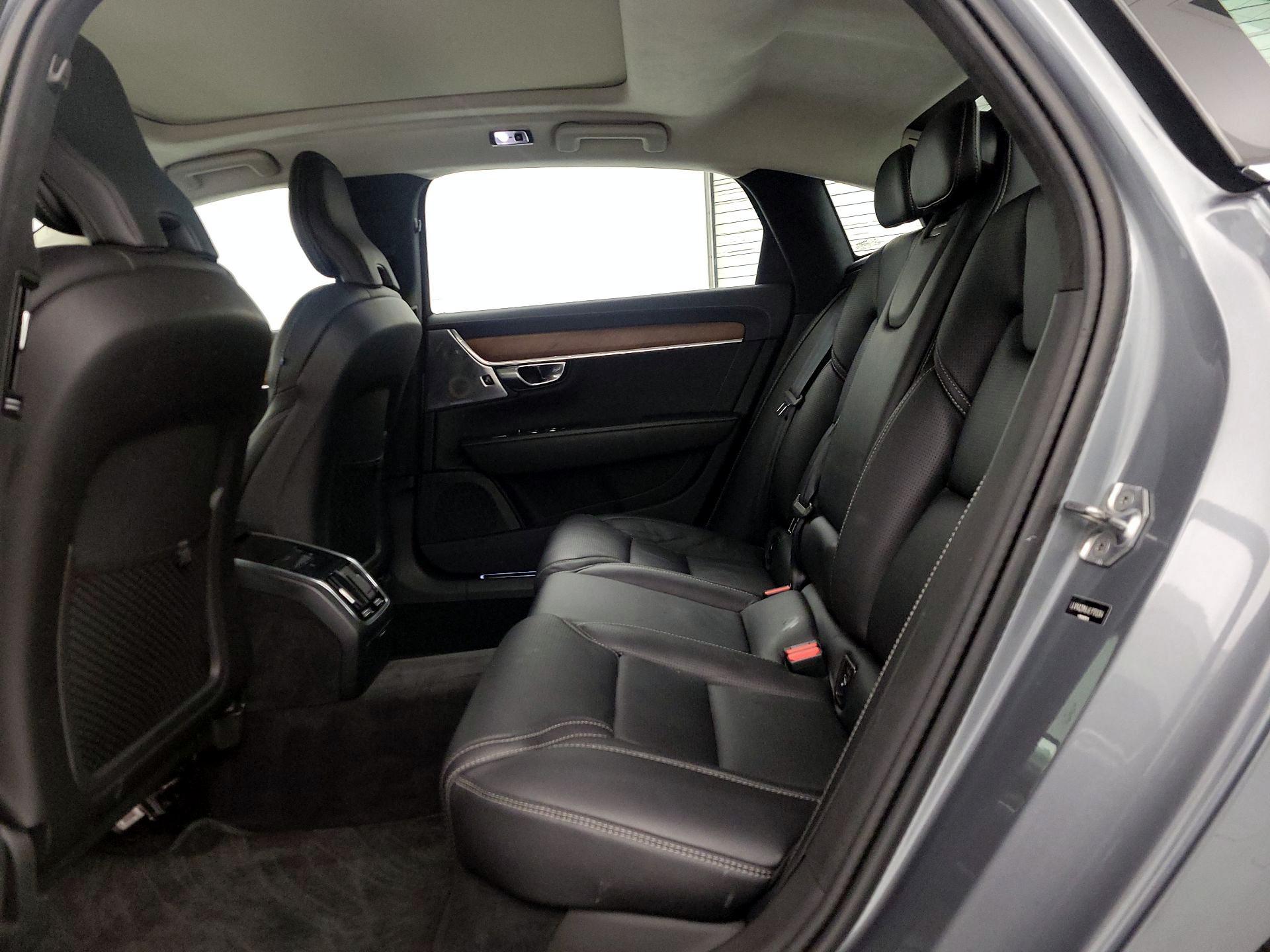 Thumbnail: 2020 Volvo S90 - 20