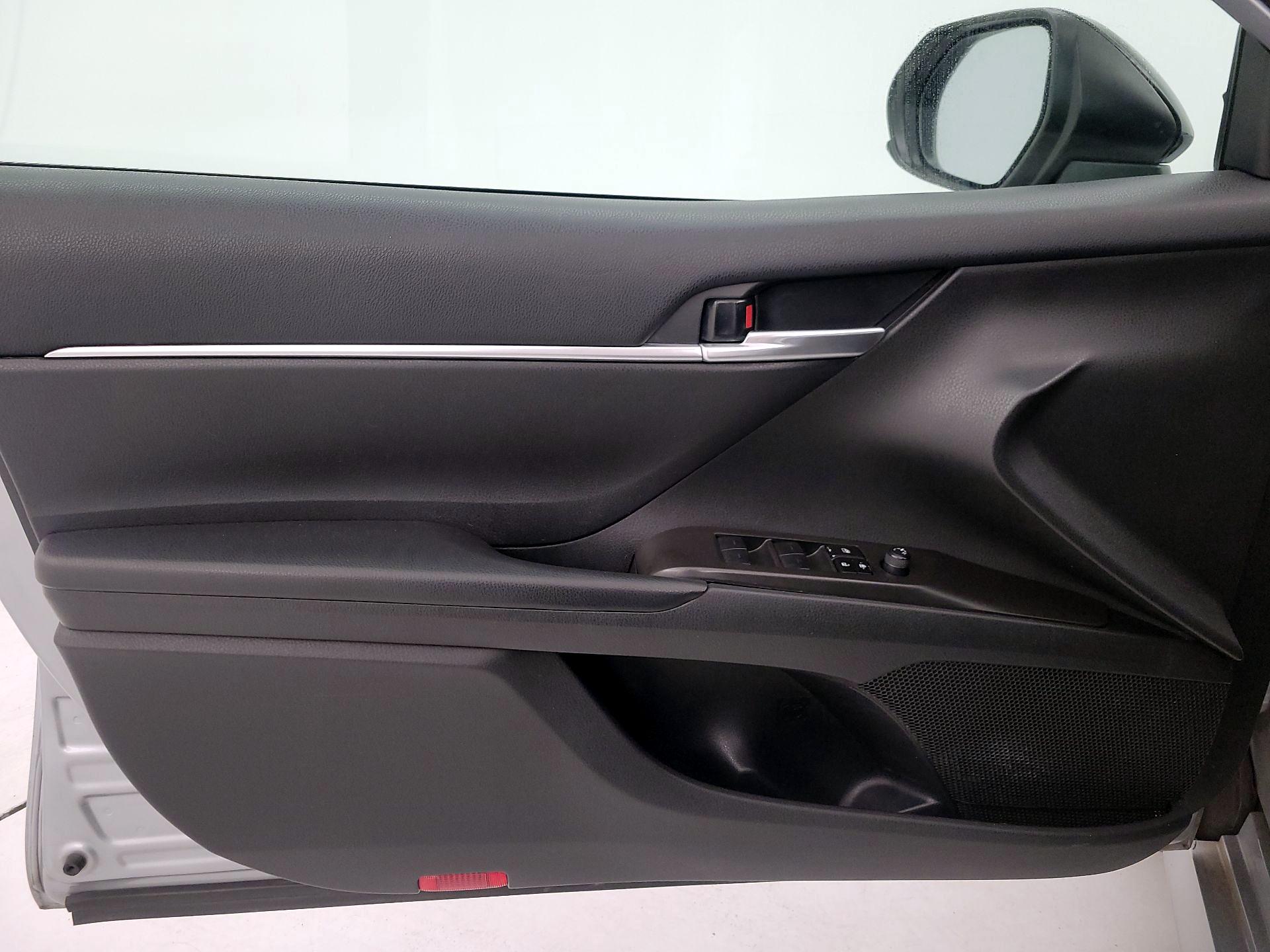 Thumbnail: 2023 Toyota Camry - 12