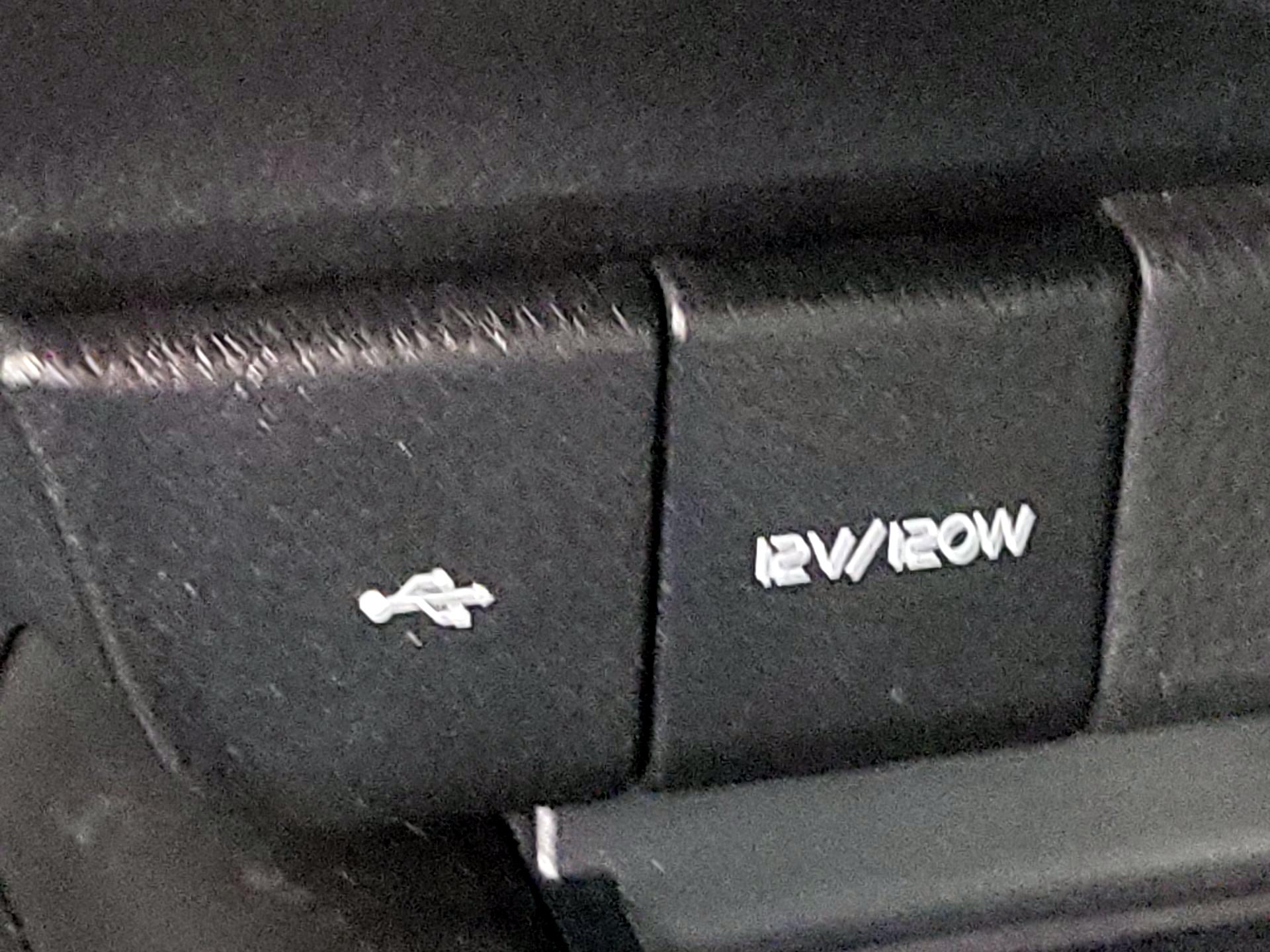 Thumbnail: 2023 Toyota Camry - 18