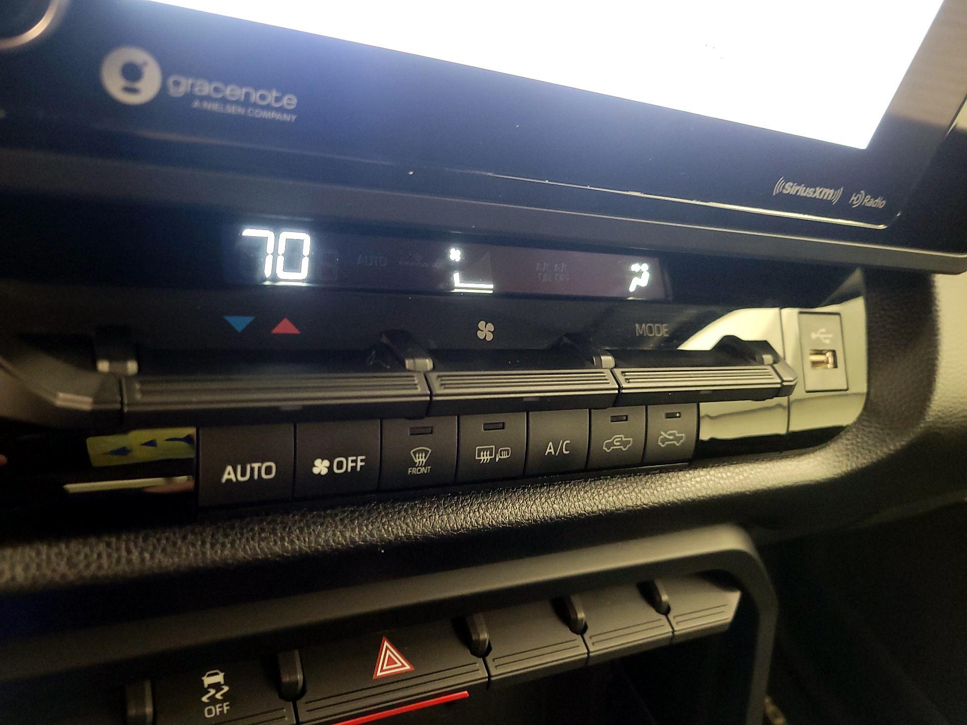 Thumbnail: 2024 Toyota Tundra - 17