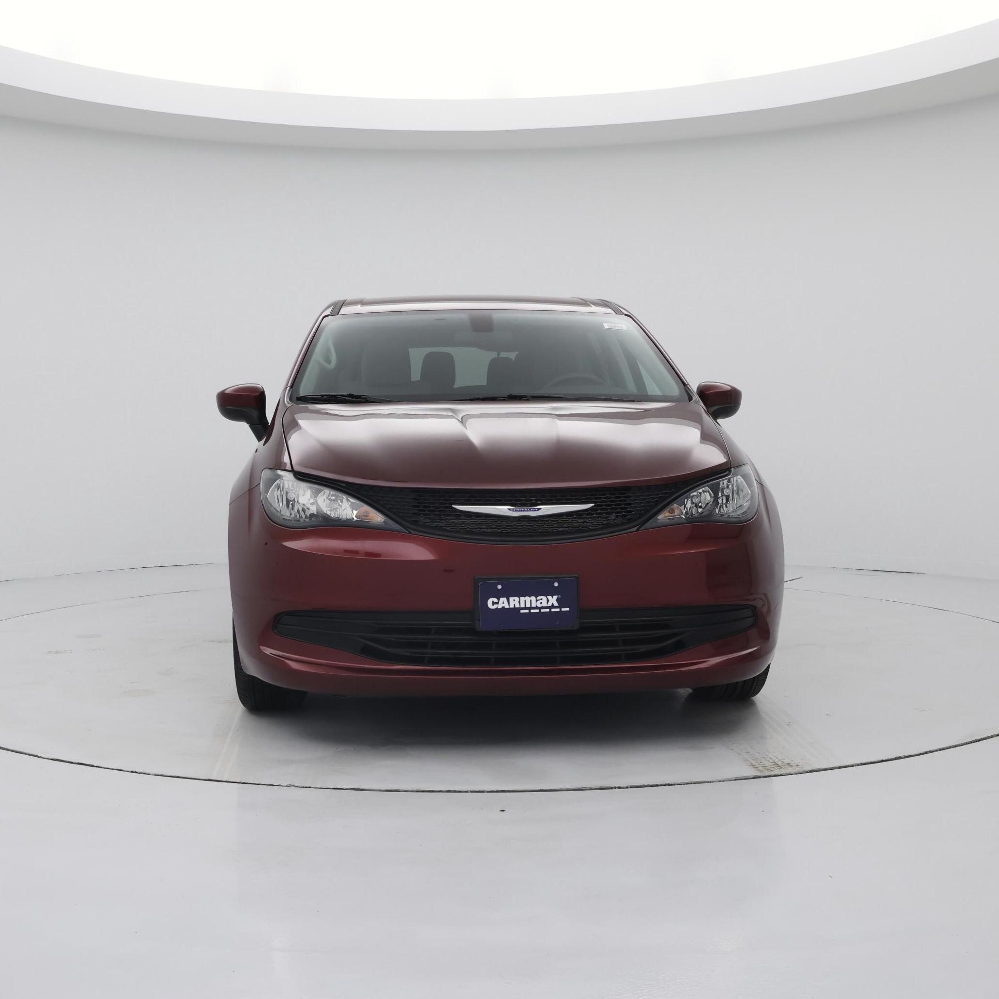 Thumbnail: 2020 Chrysler Voyager - 5