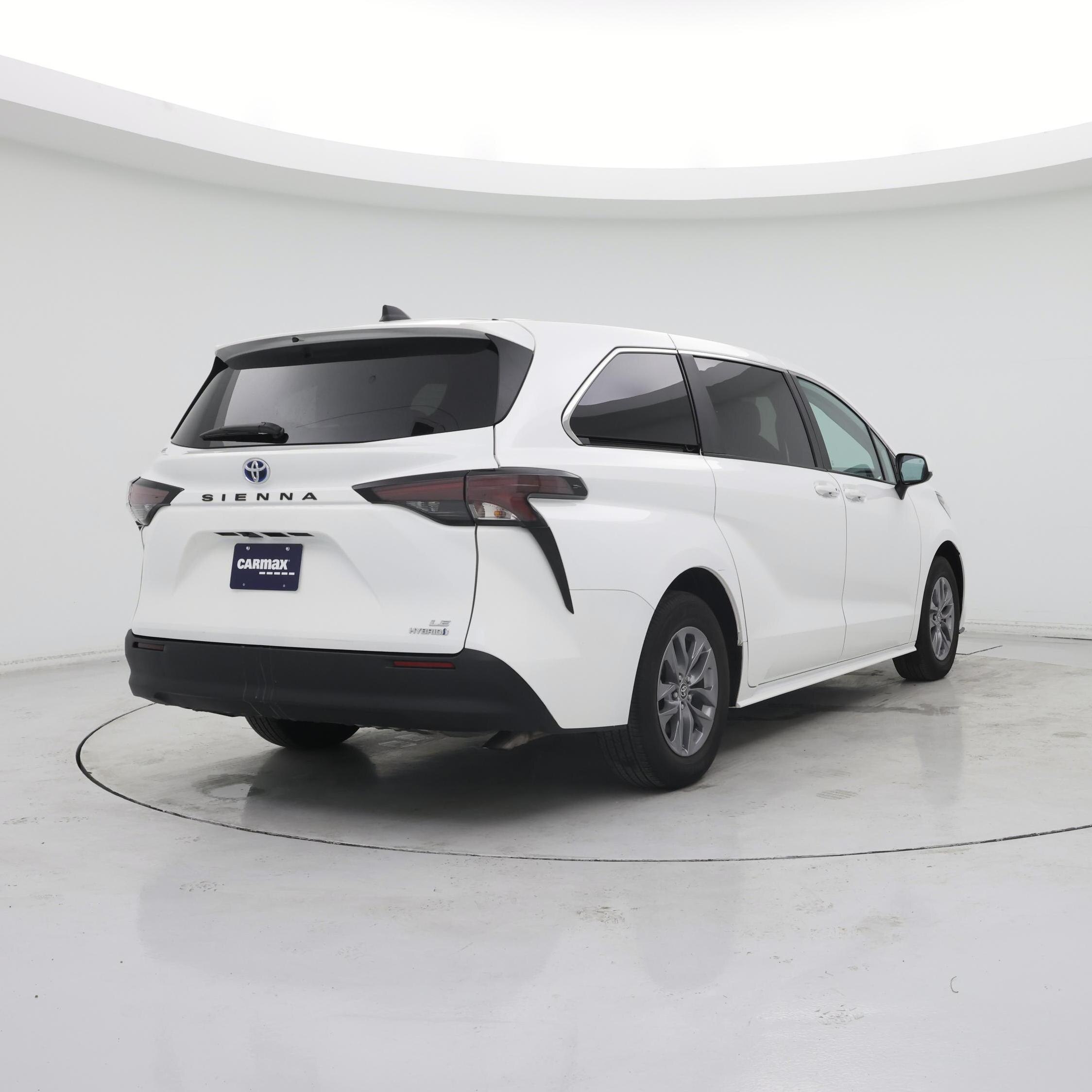 Thumbnail: 2024 Toyota Sienna - 8