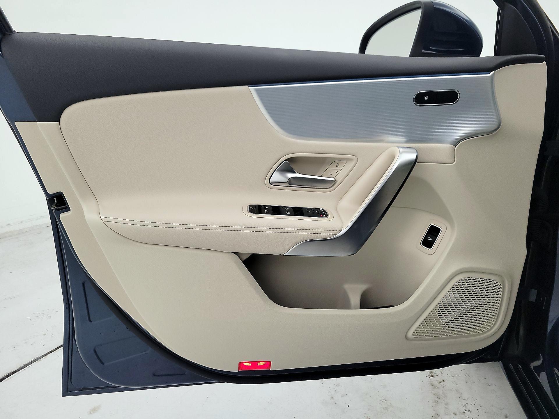 Thumbnail: 2022 Mercedes-Benz A-Class - 12