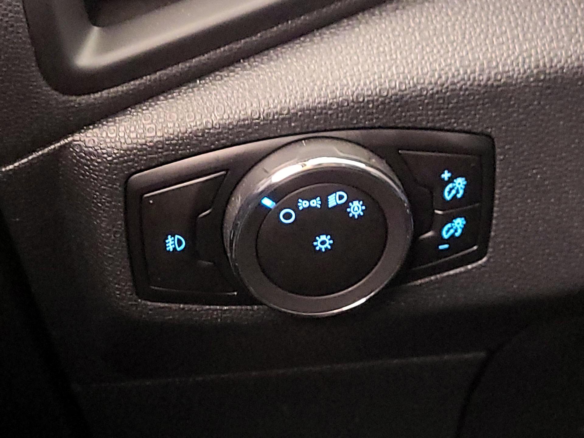 Thumbnail: 2021 Ford EcoSport - 13